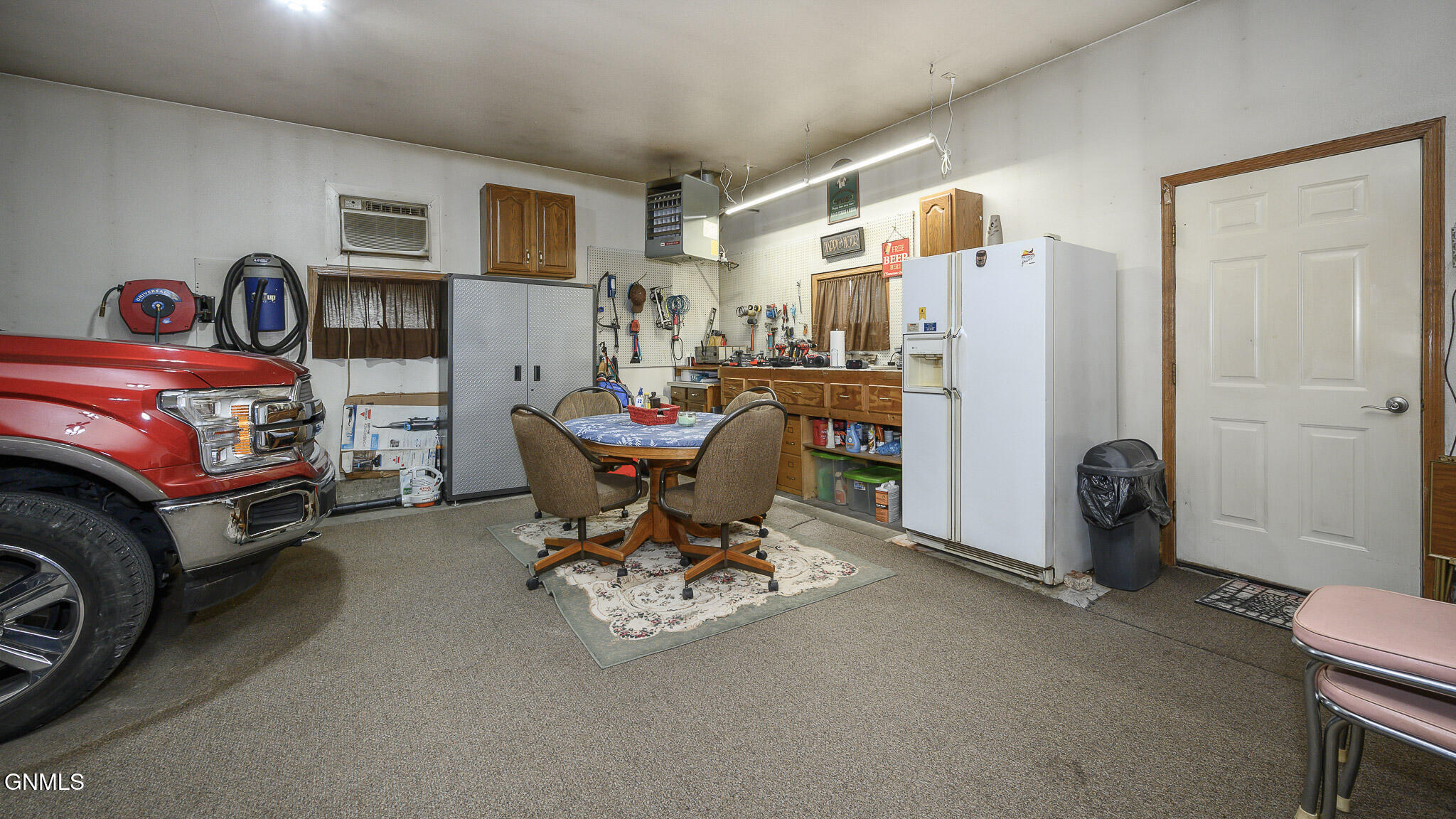 property viewer photo 38