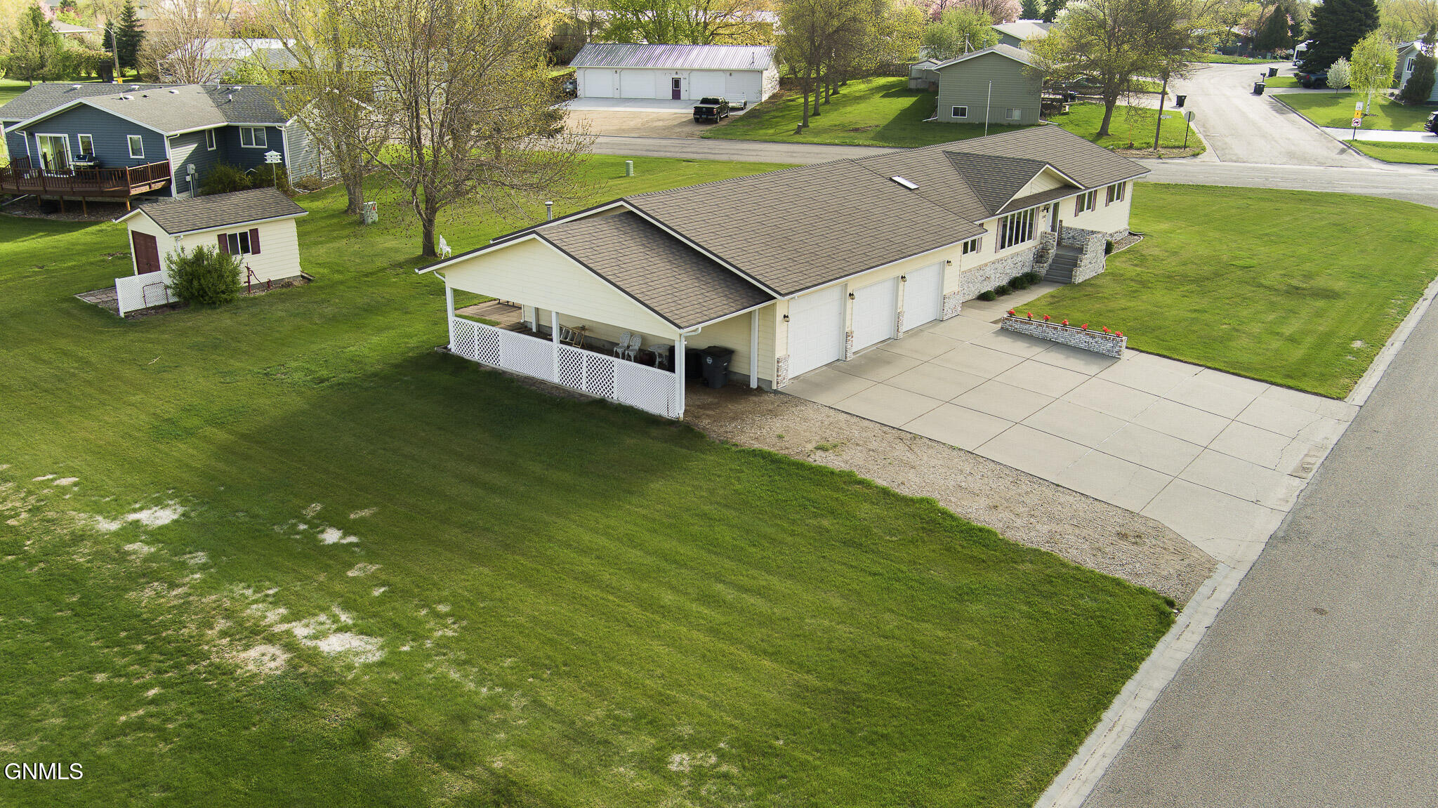 property viewer photo 40
