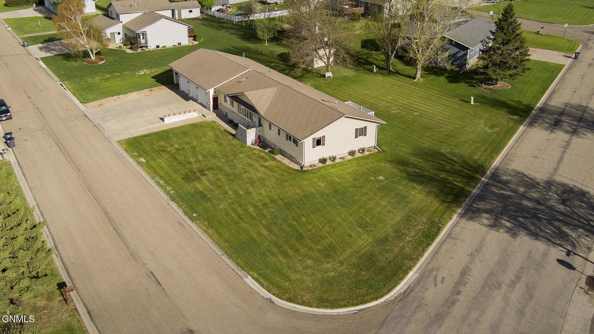 property viewer photo 41