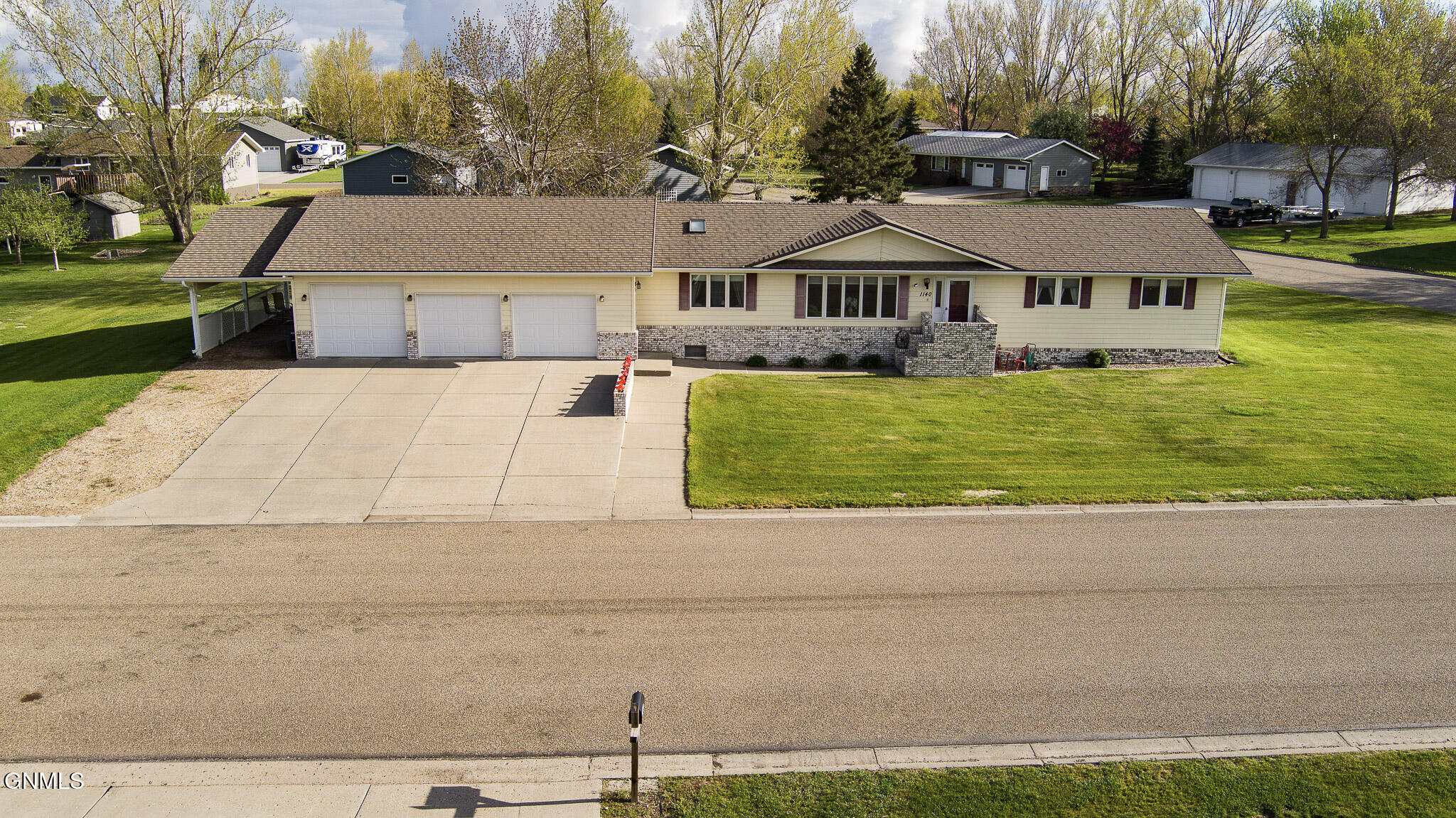 property viewer photo 44