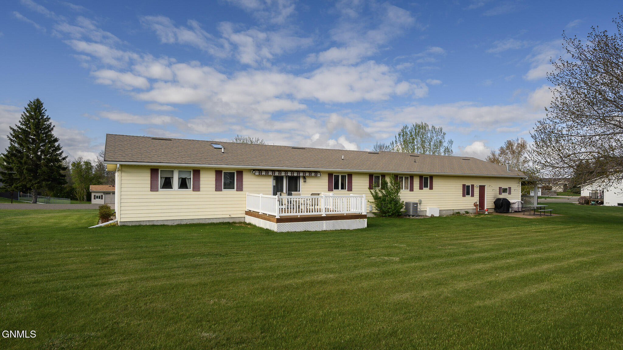 property viewer photo 47