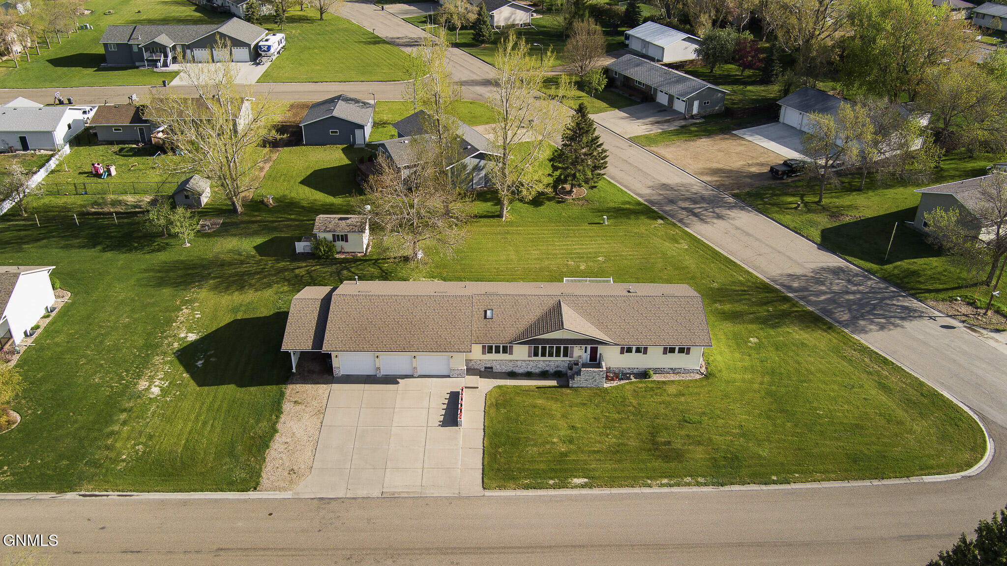 property viewer photo 57