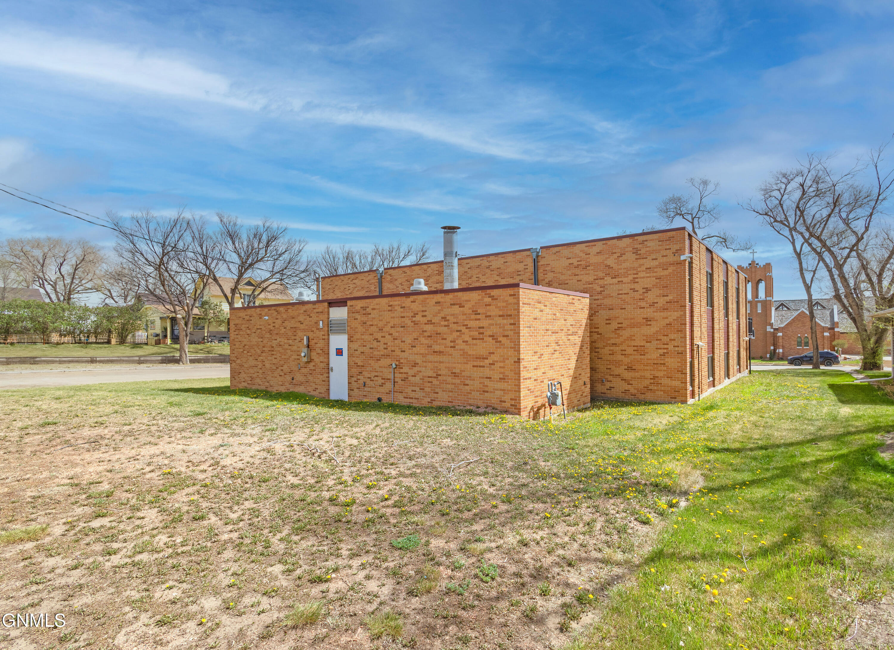 main property photo 4