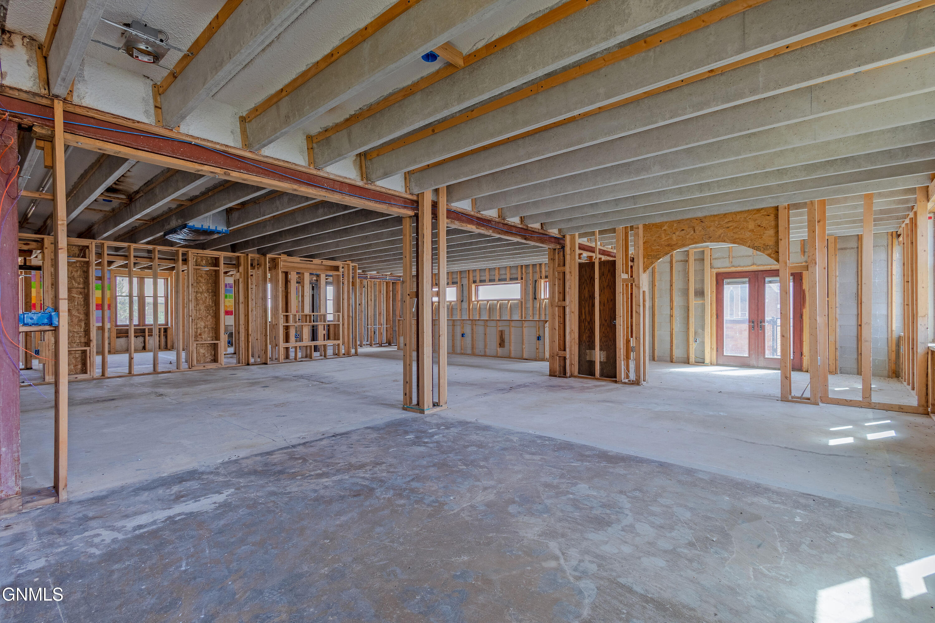 main property photo 9