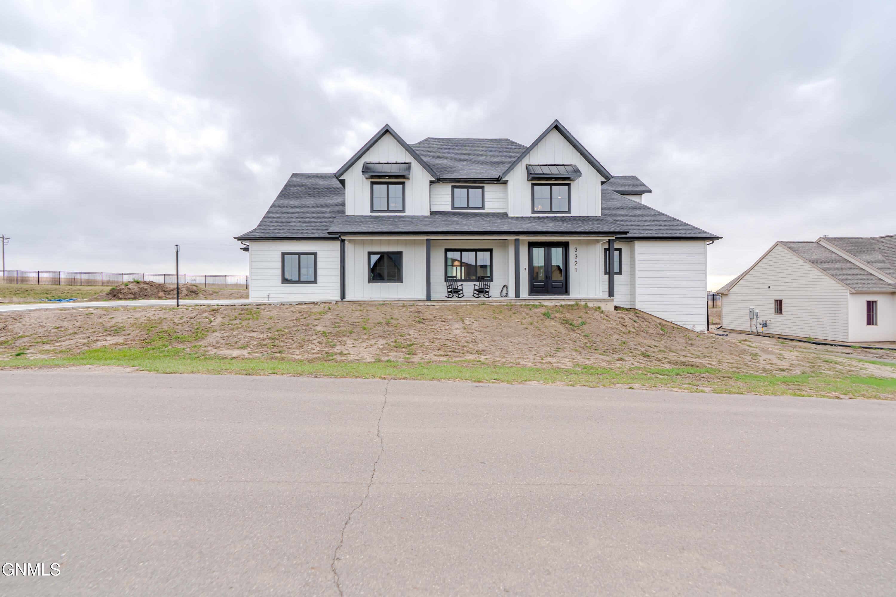 main property photo 76