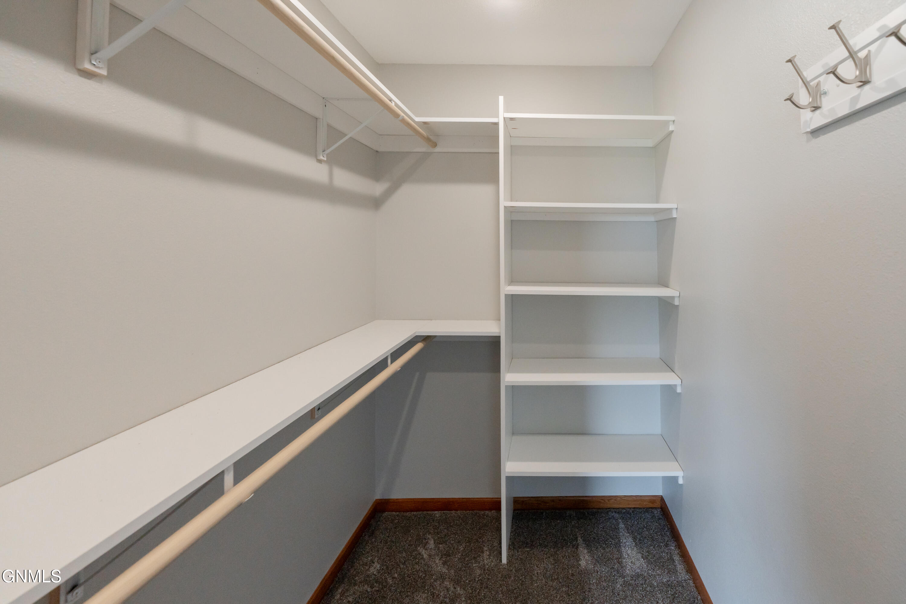 property viewer photo 11