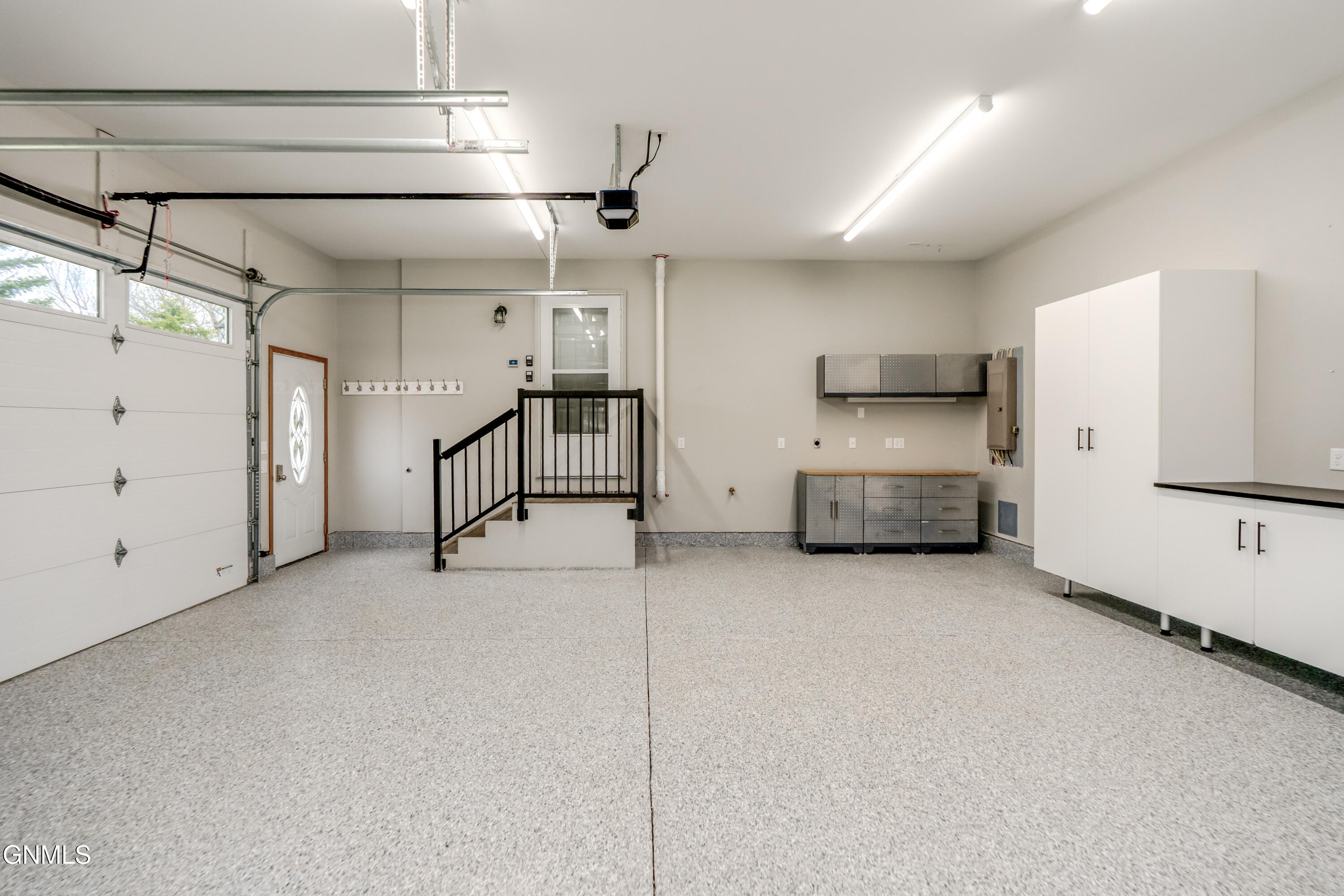 property viewer photo 24