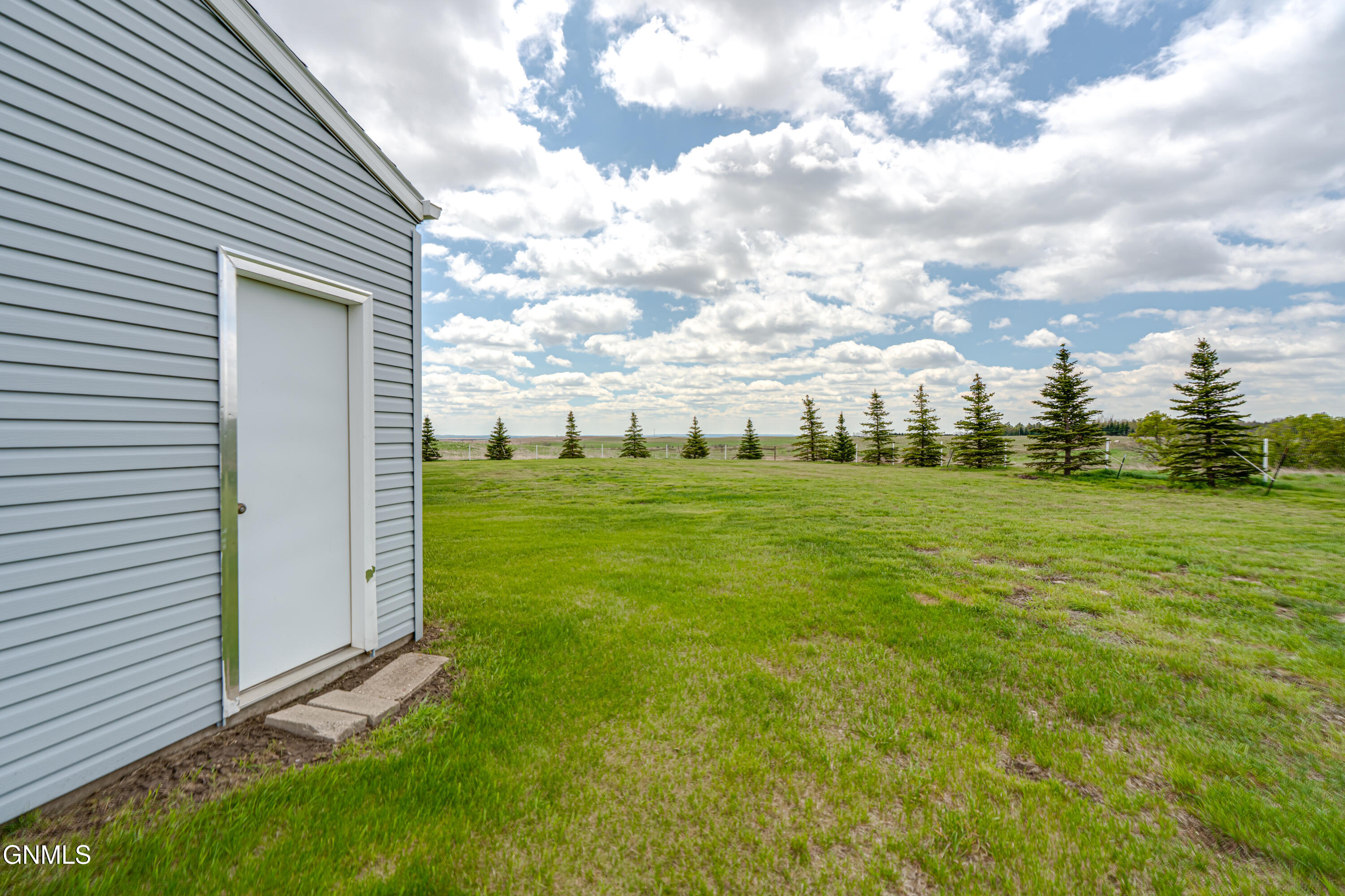 property viewer photo 30