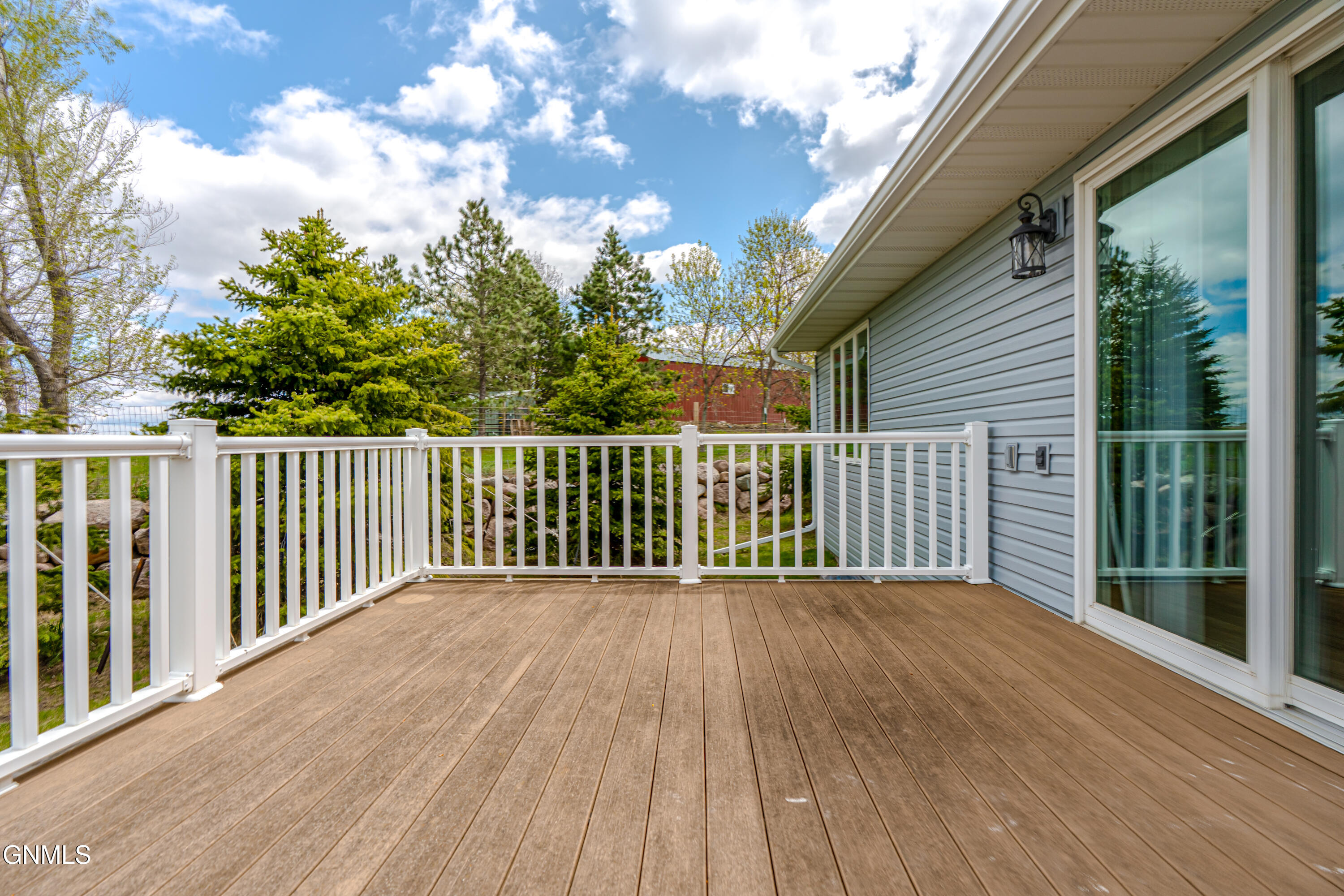 property viewer photo 37