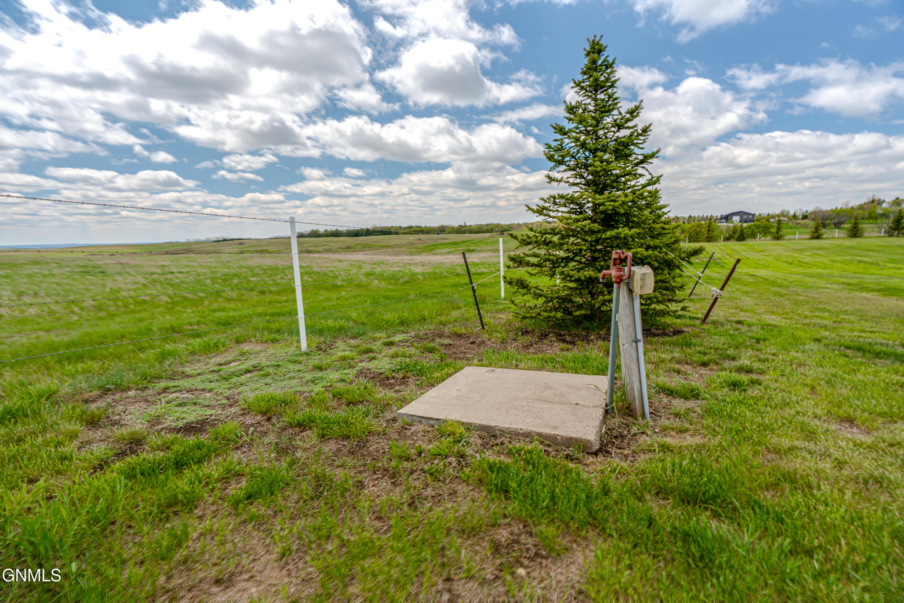 property viewer photo 50