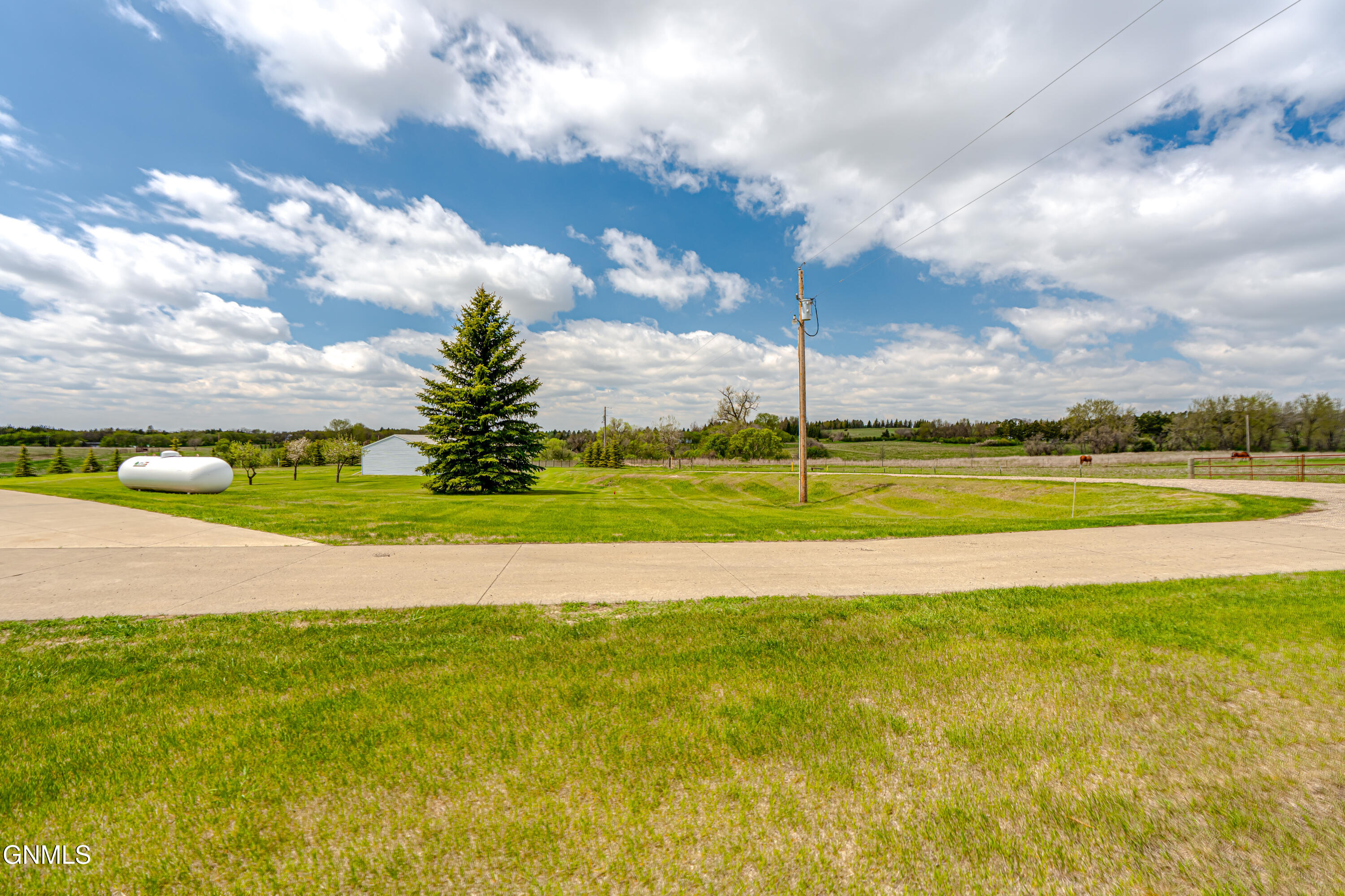 property viewer photo 52