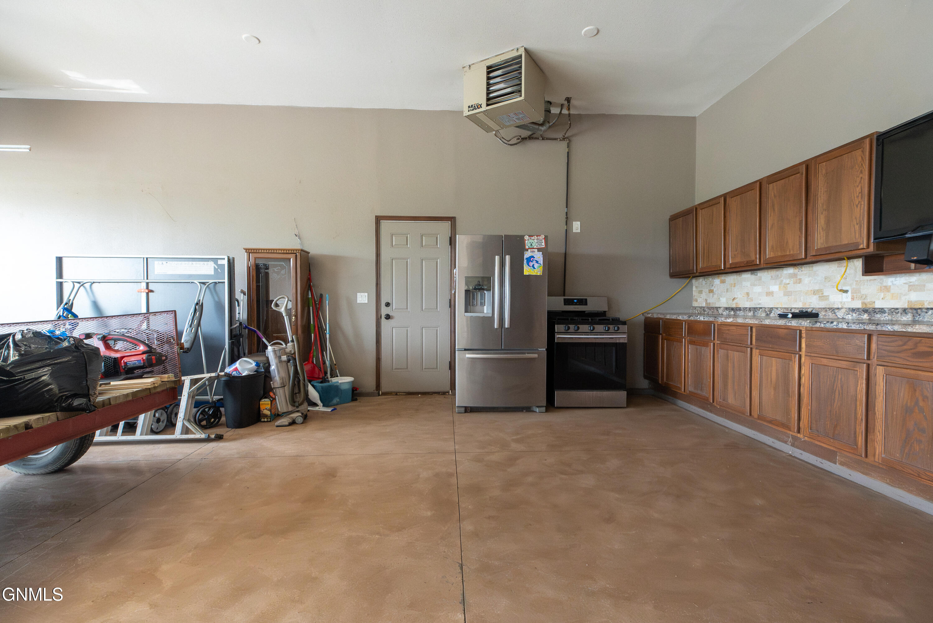 main property photo 69