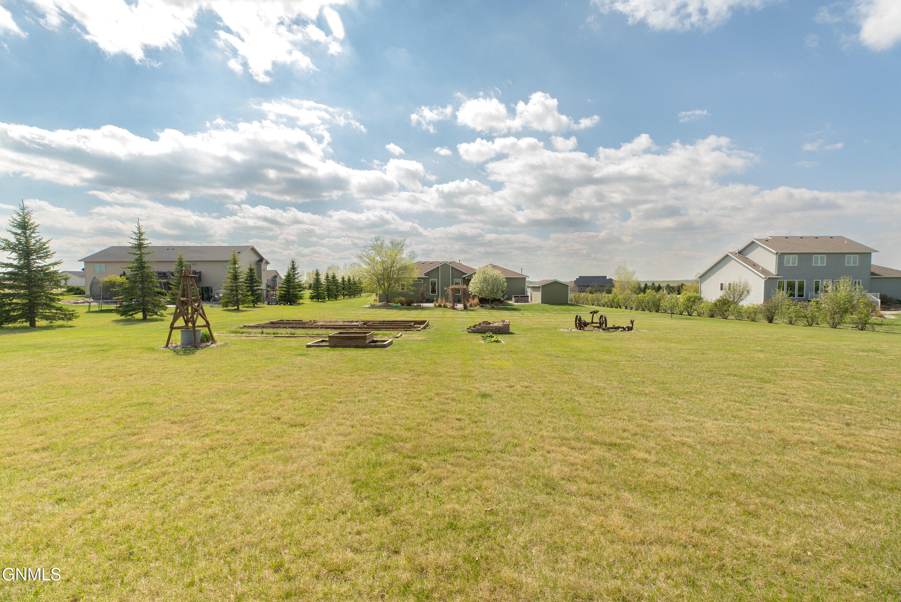 main property photo 74