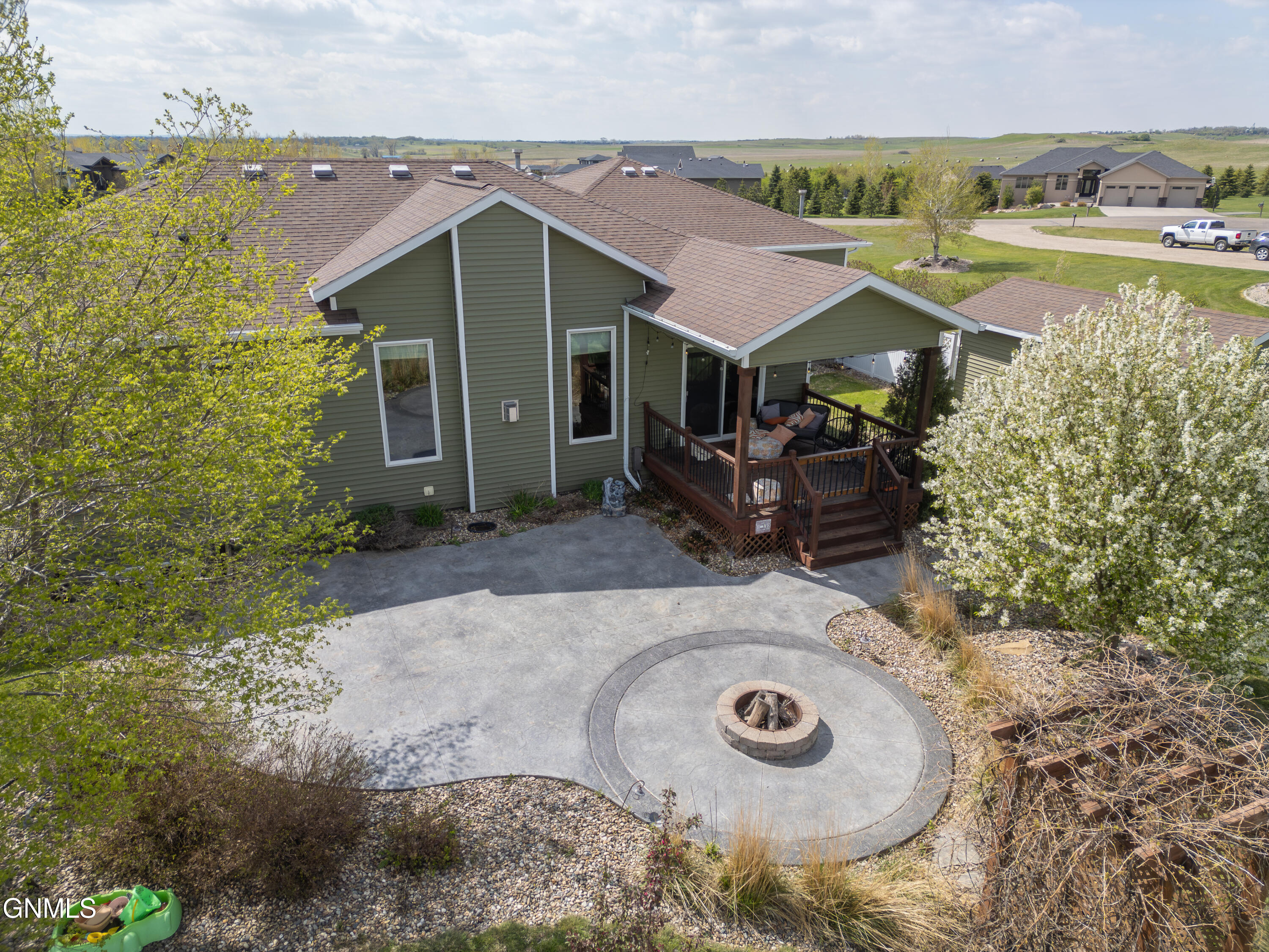 main property photo 81
