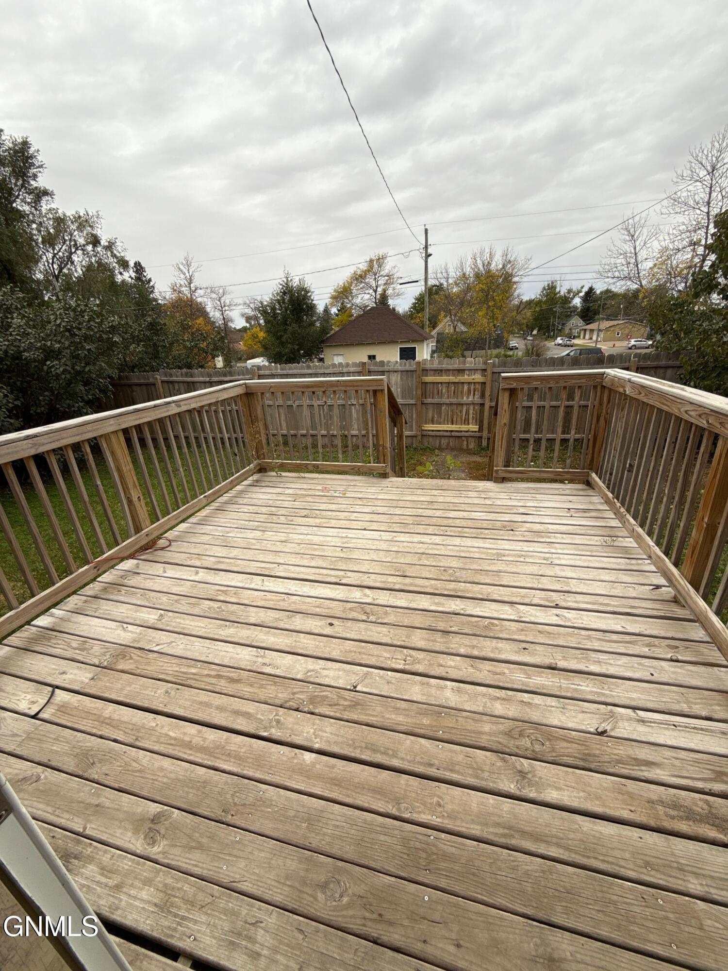 main property photo 22