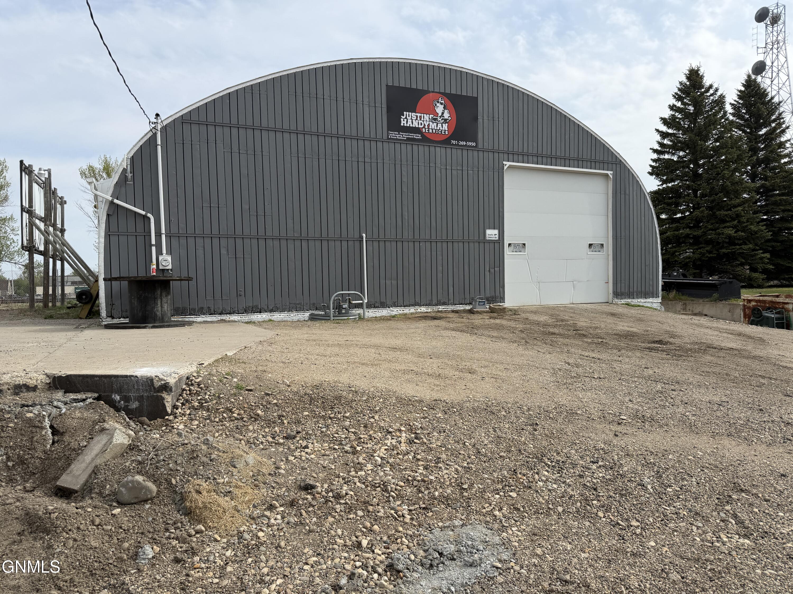 main property photo 3