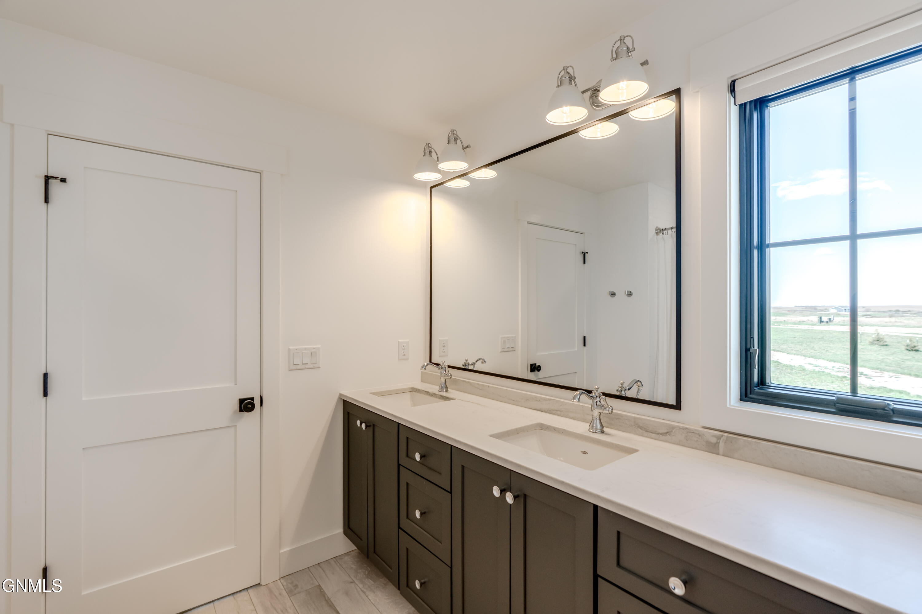 main property photo 109
