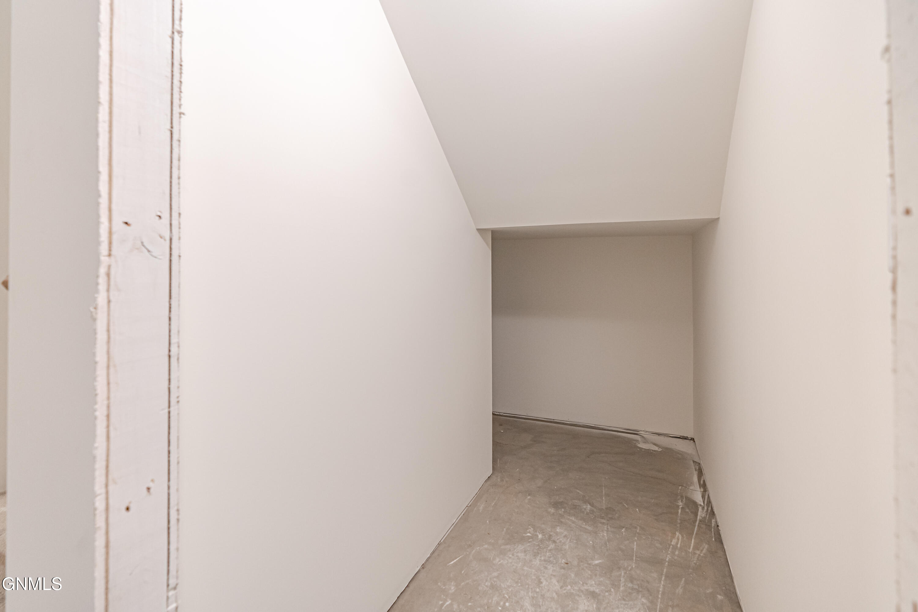 main property photo 113