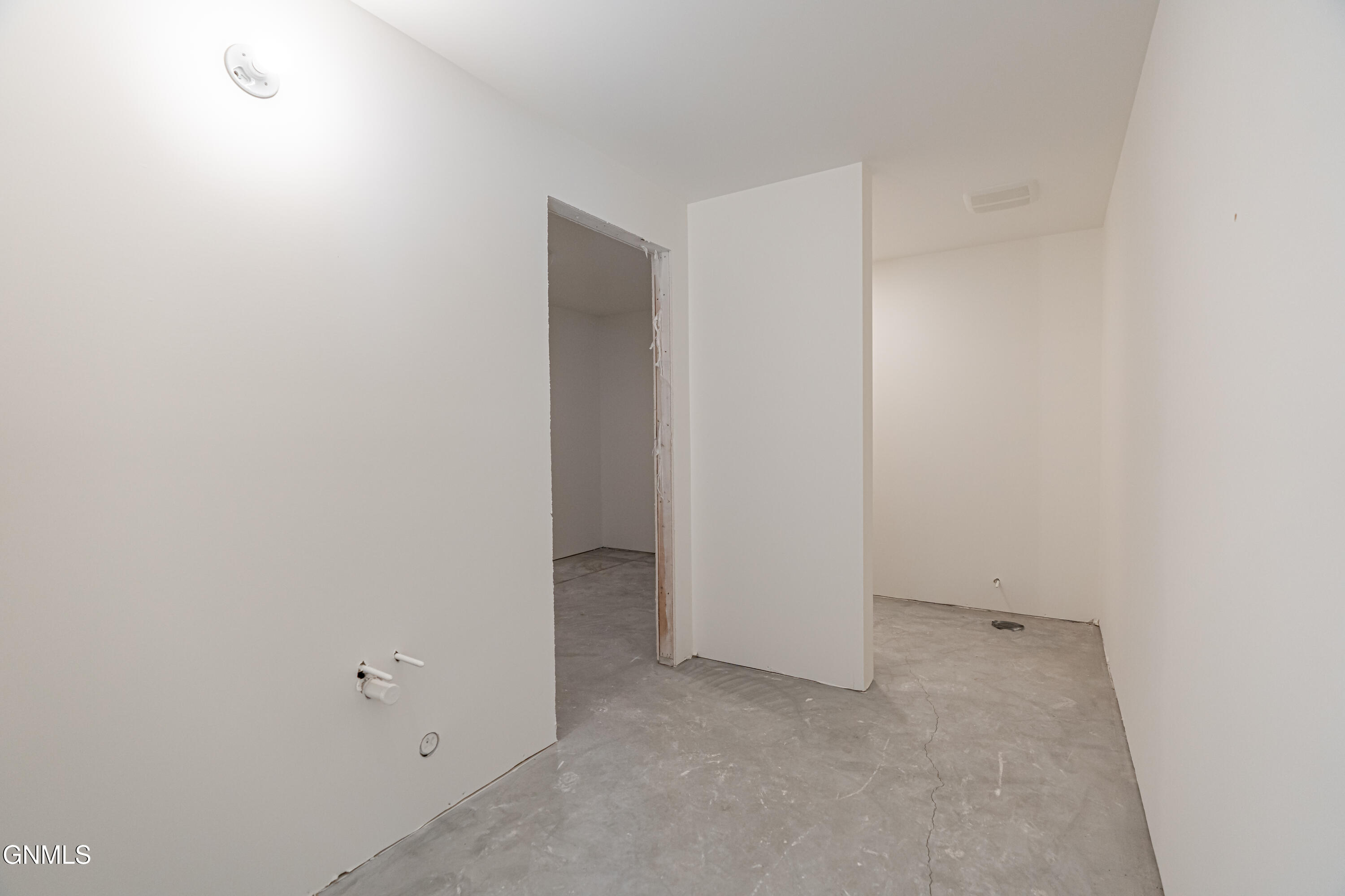 main property photo 122