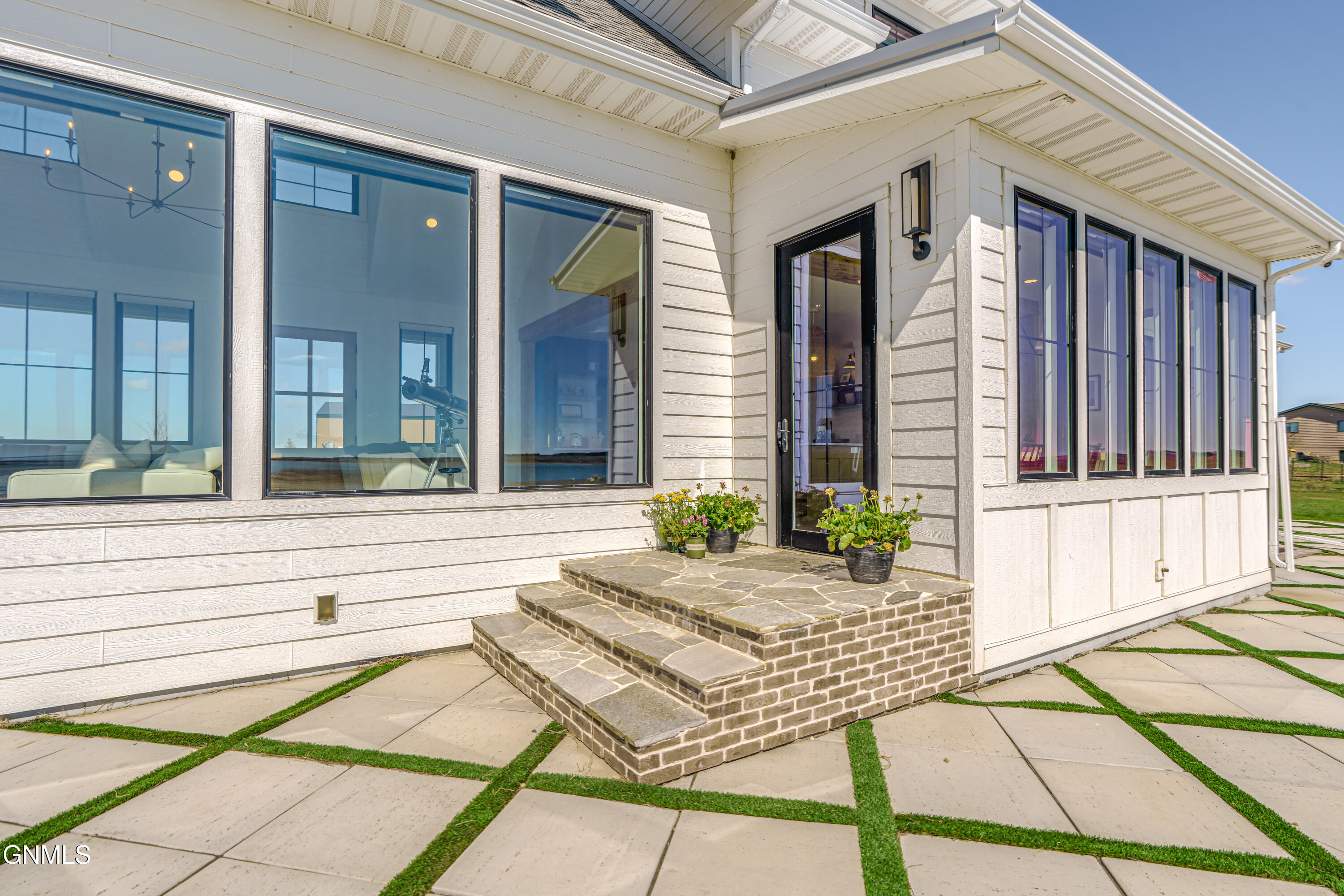main property photo 154