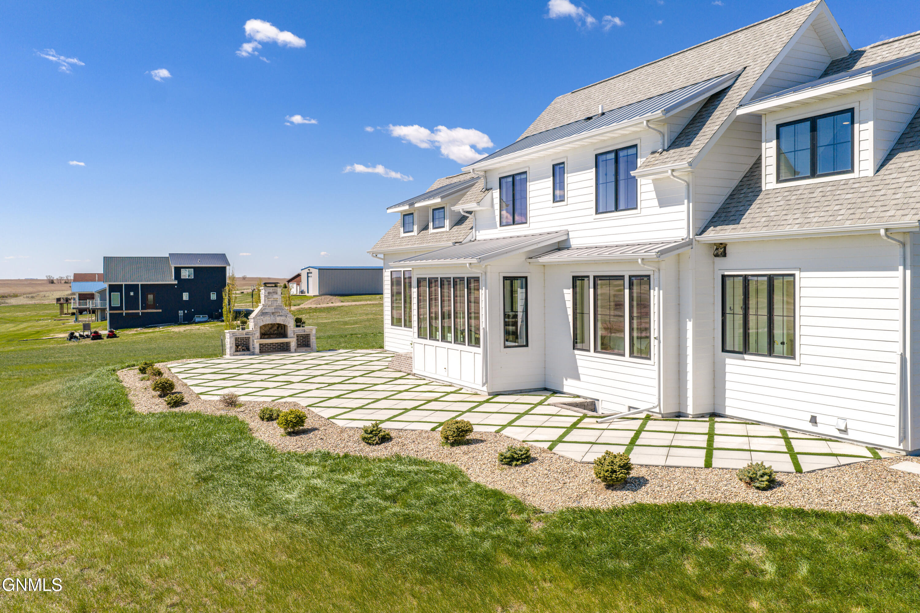 main property photo 176