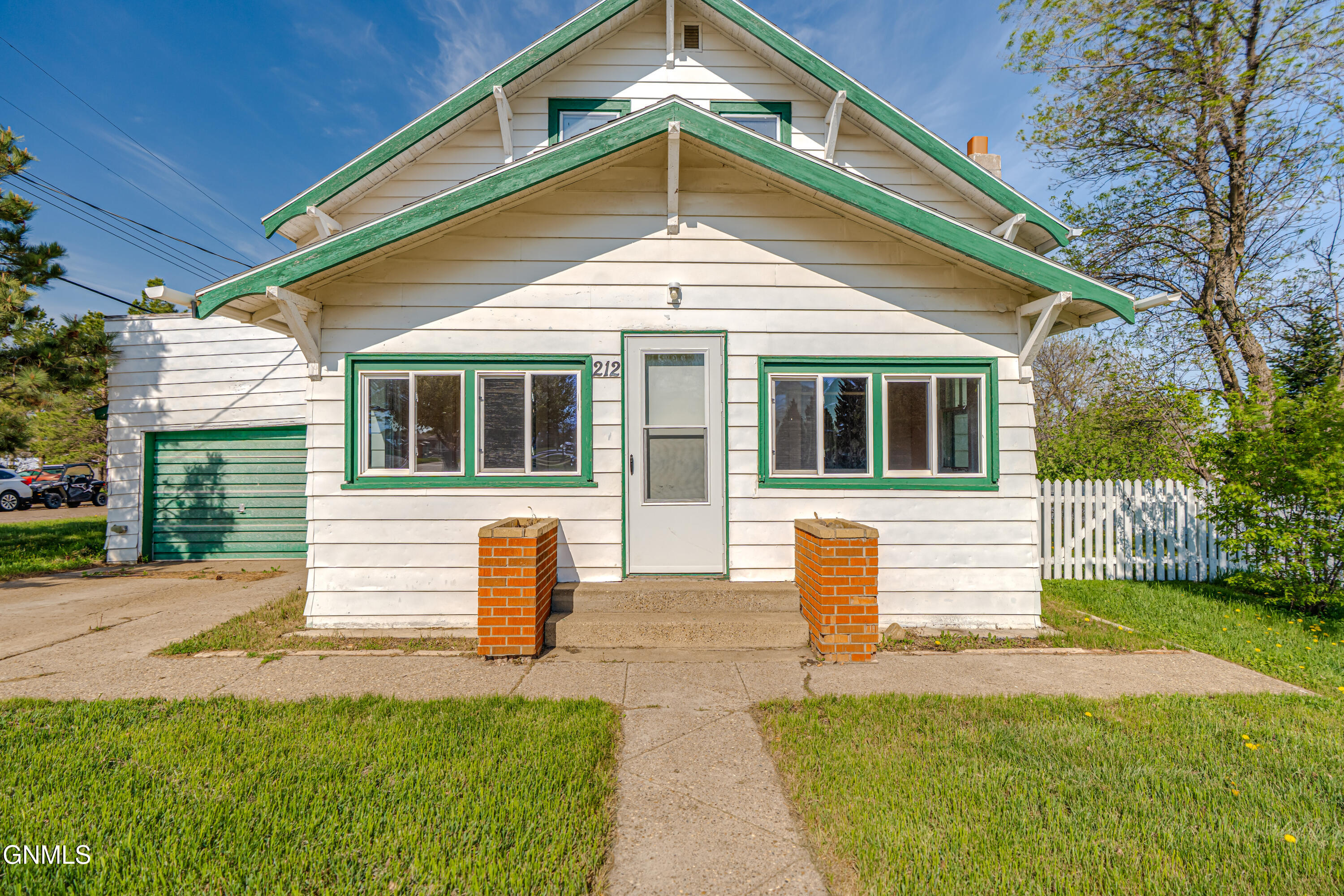 main property photo 1