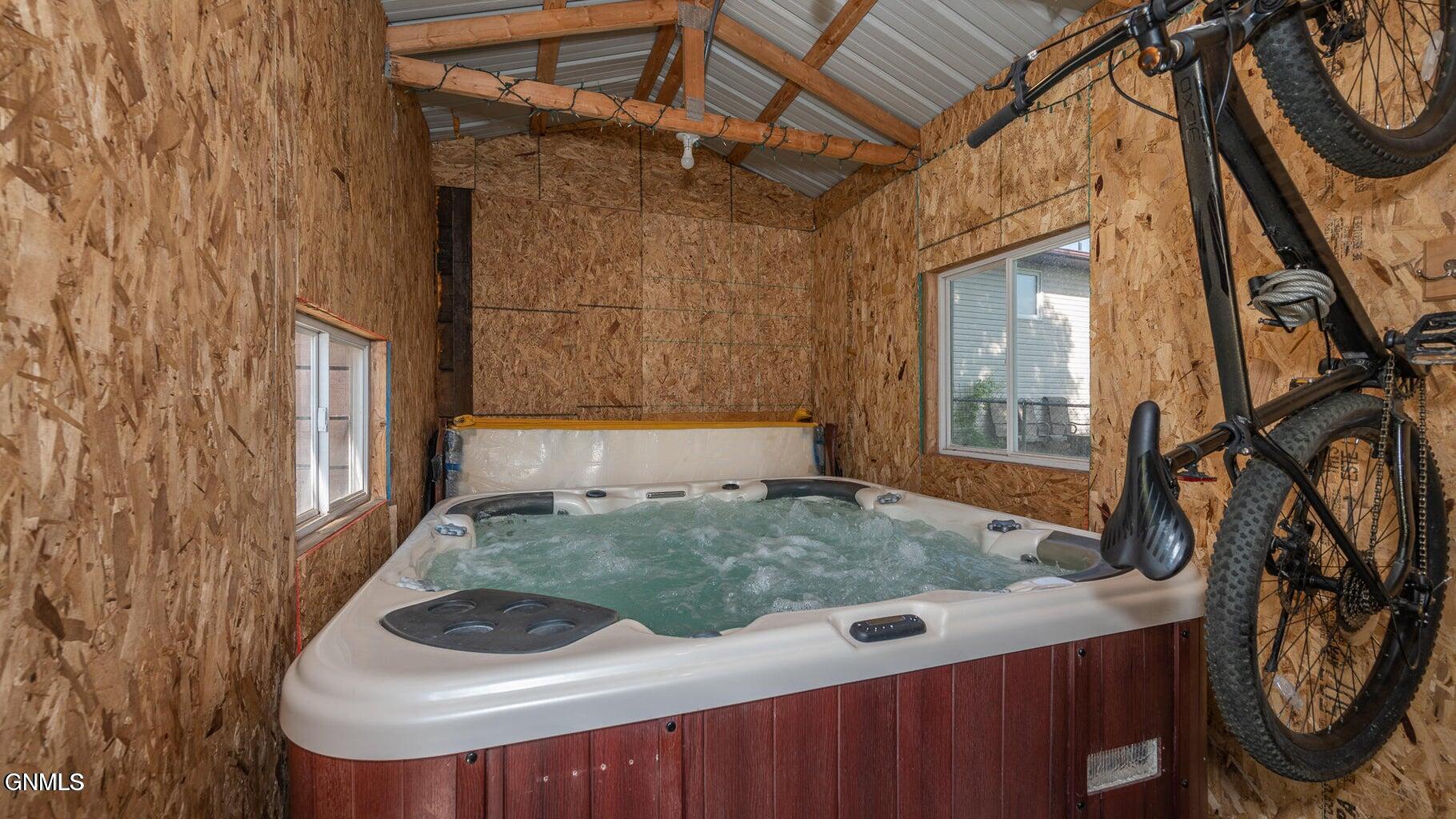 main property photo 50