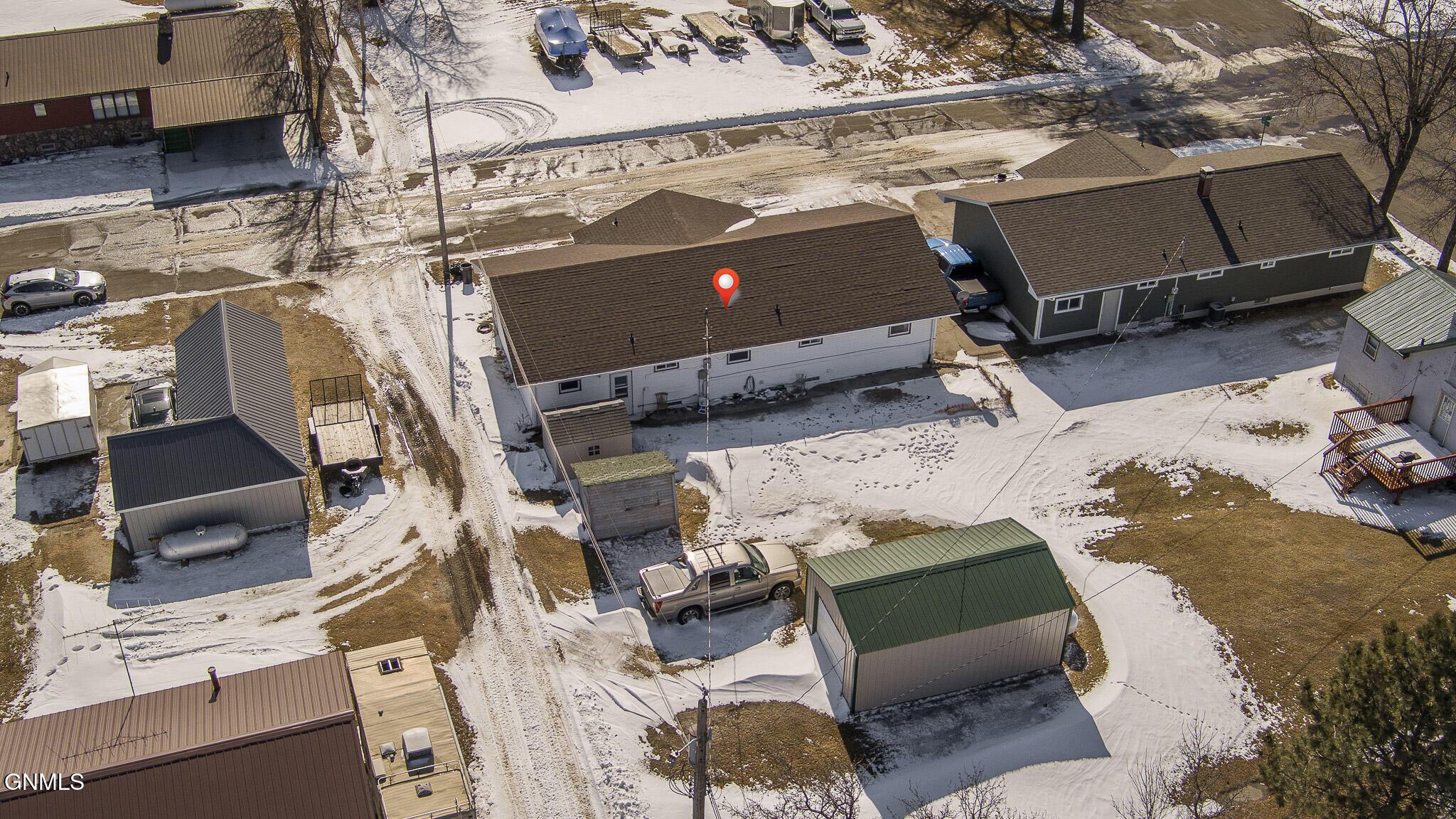 main property photo 31