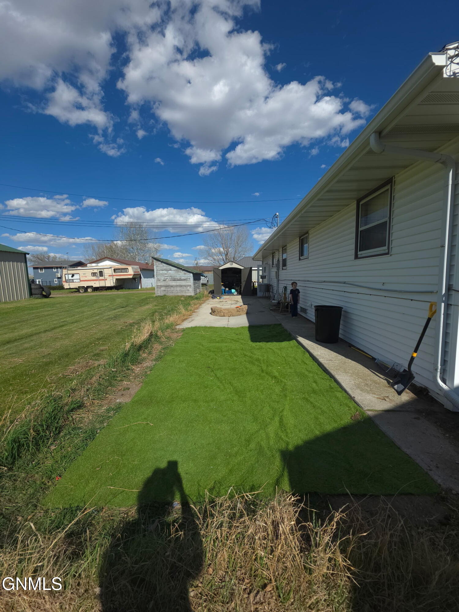 main property photo 45