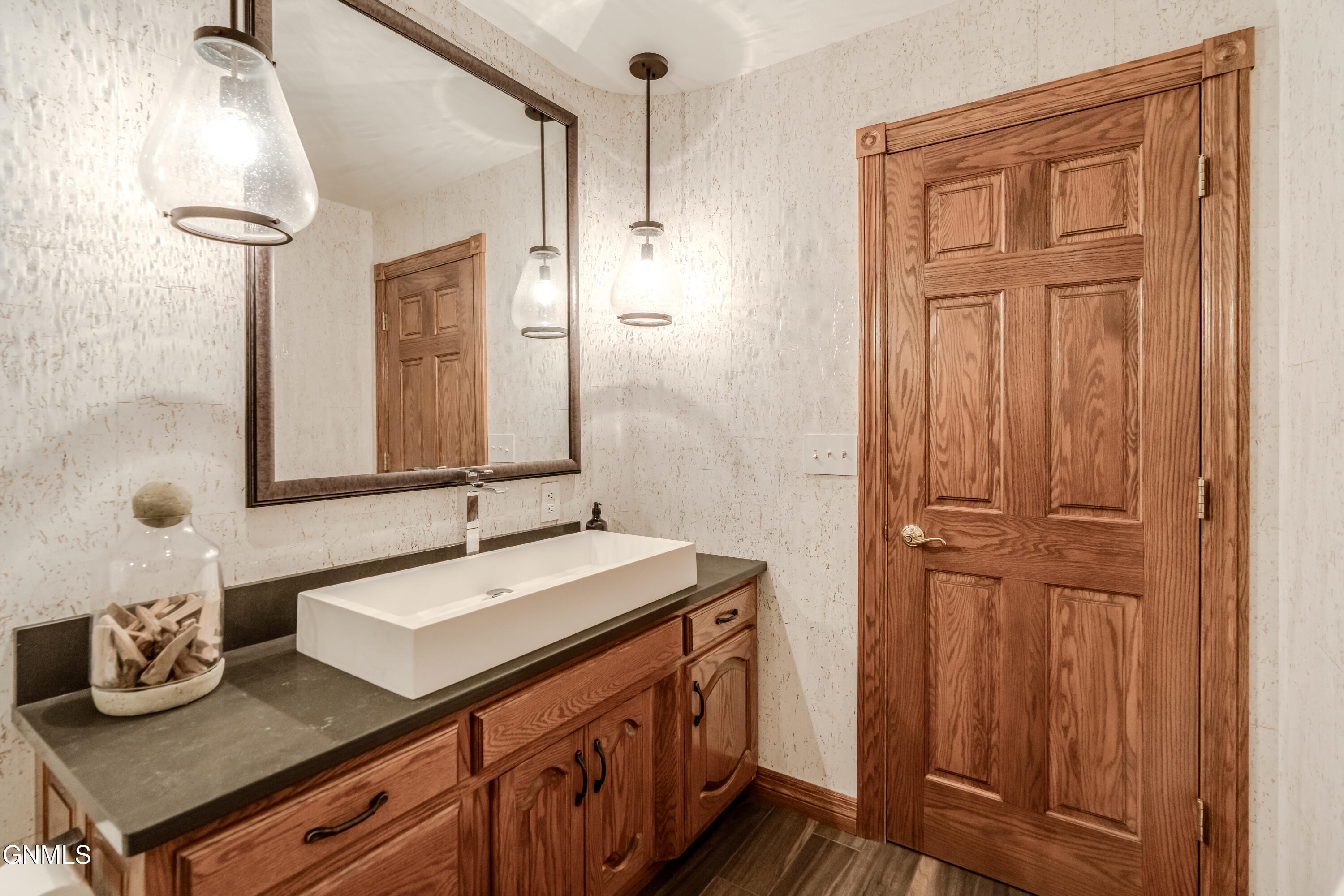 main property photo 112