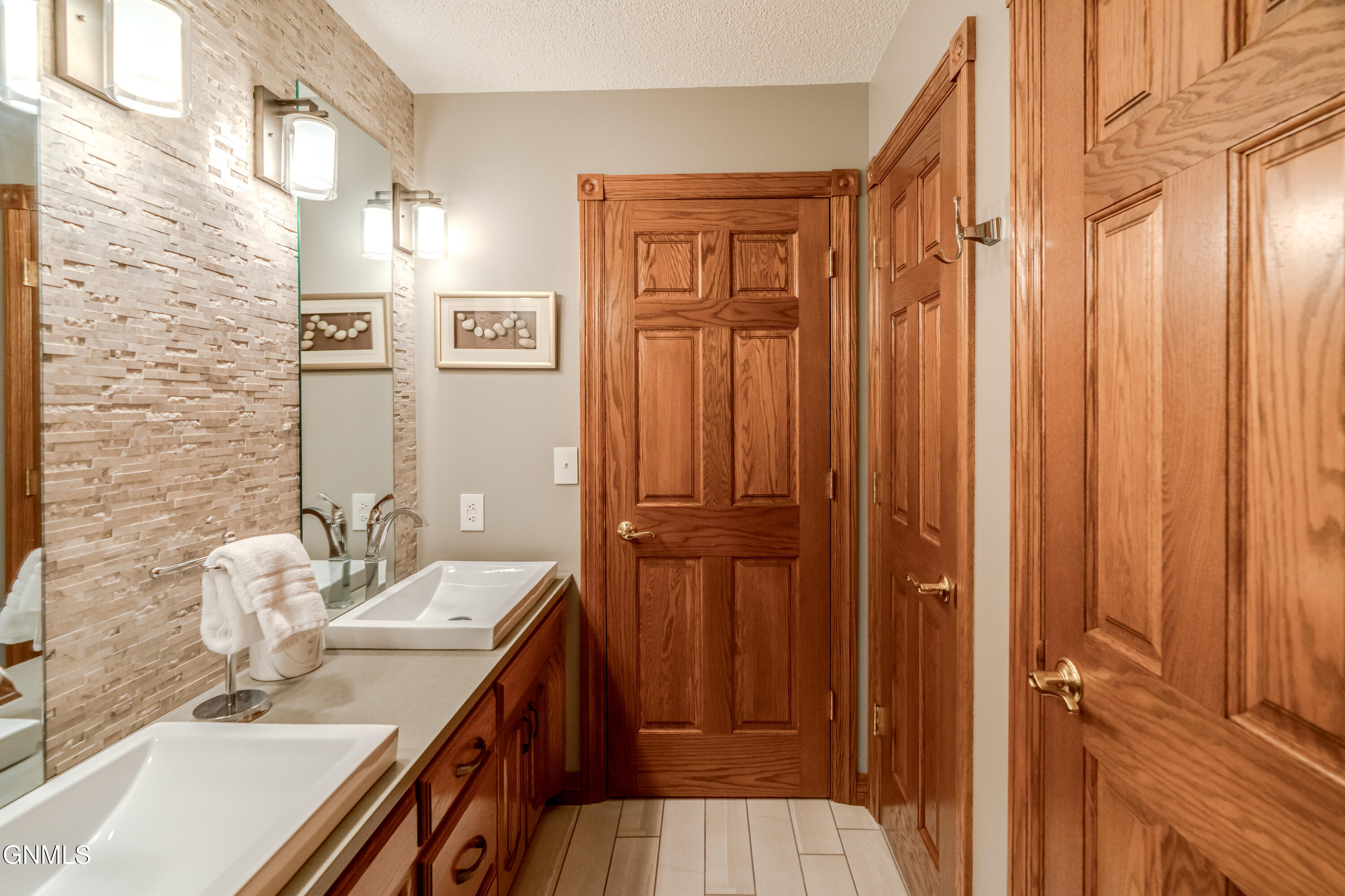 main property photo 74