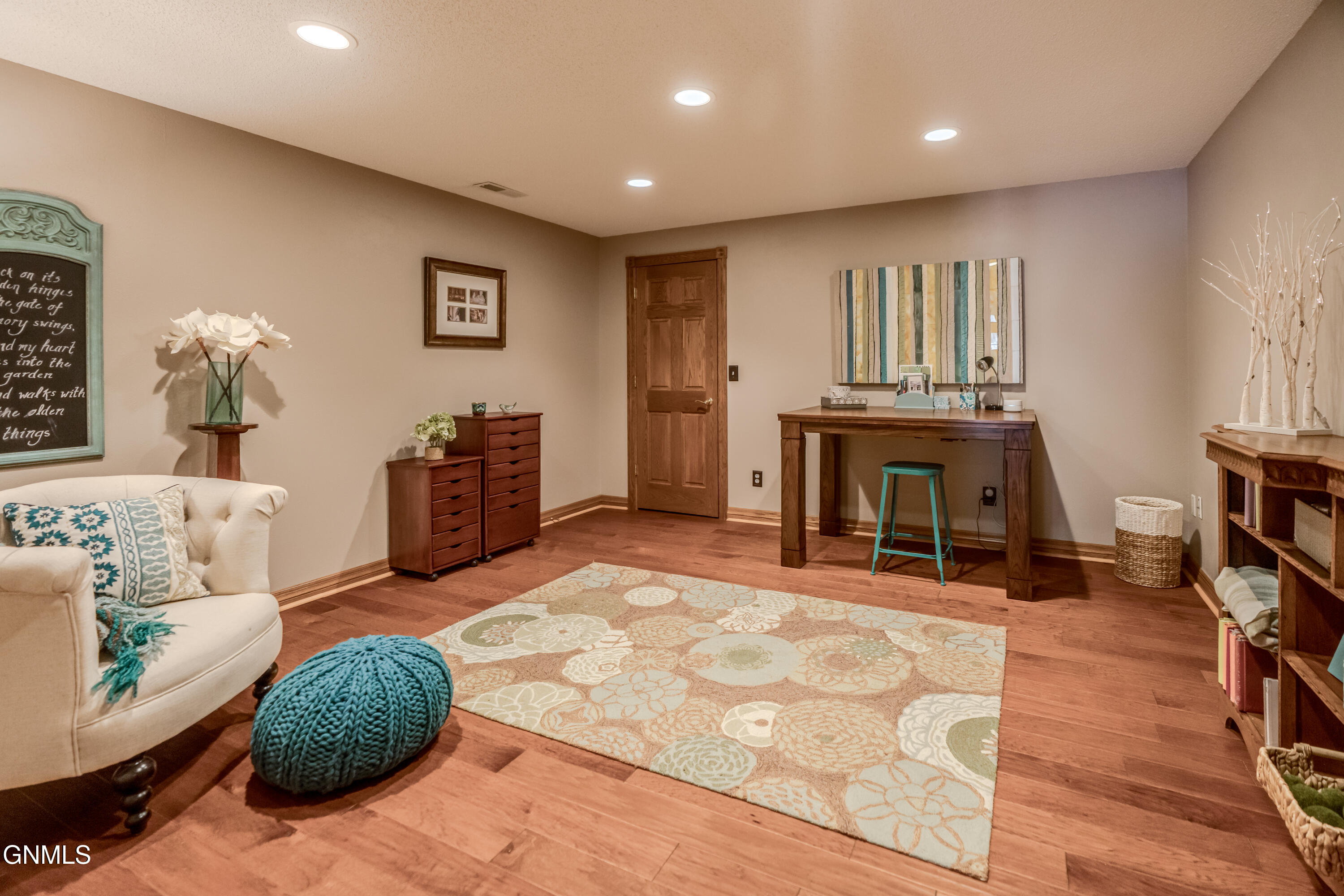 main property photo 86
