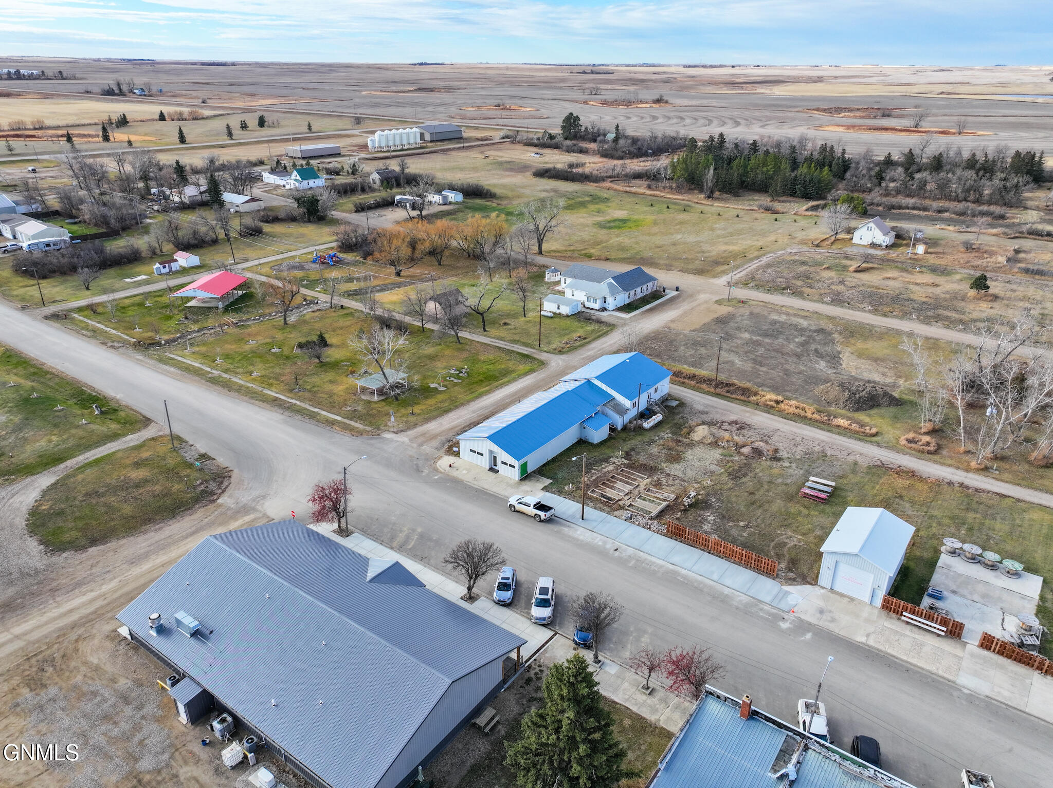 main property photo 2