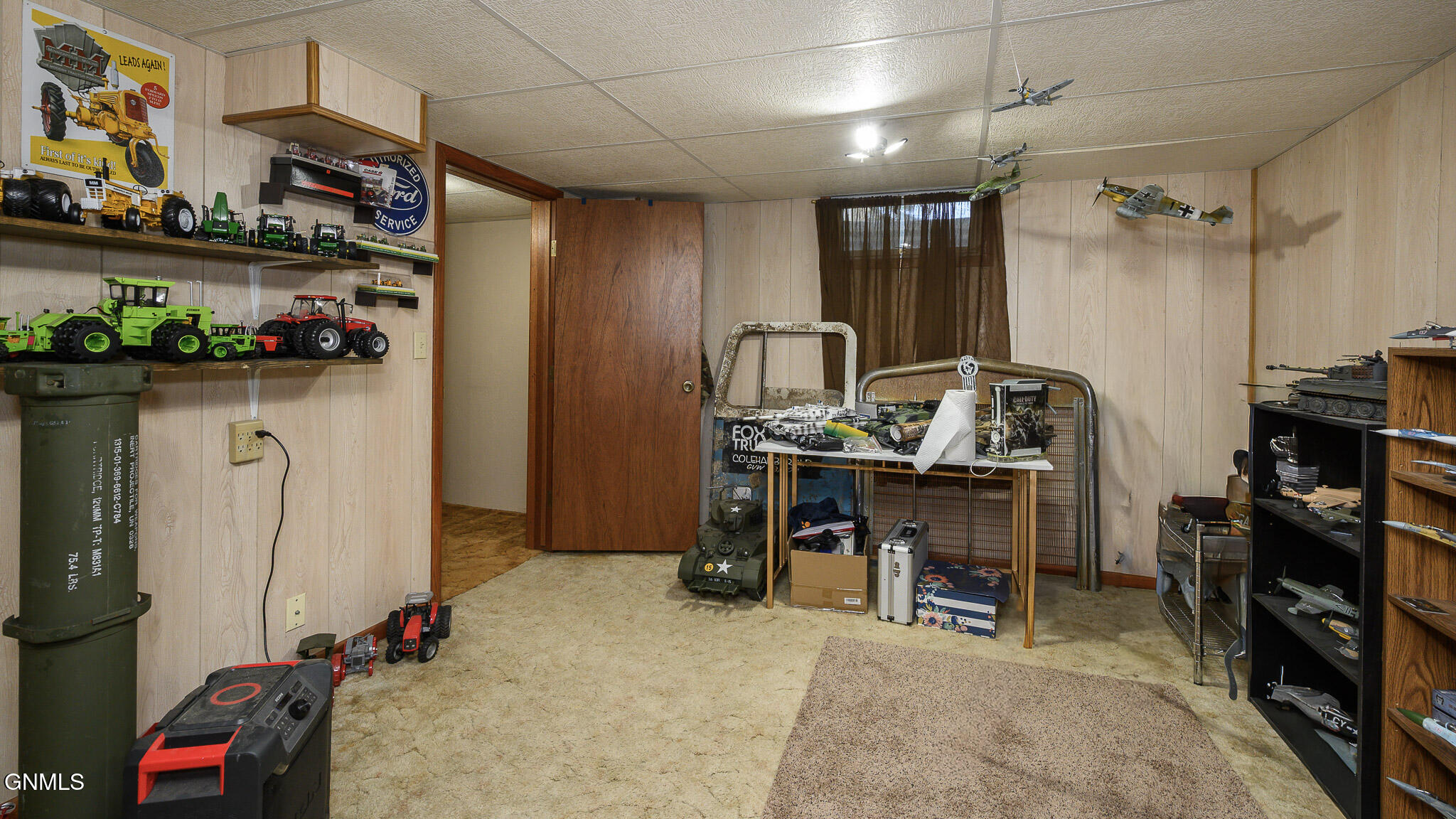 main property photo 25