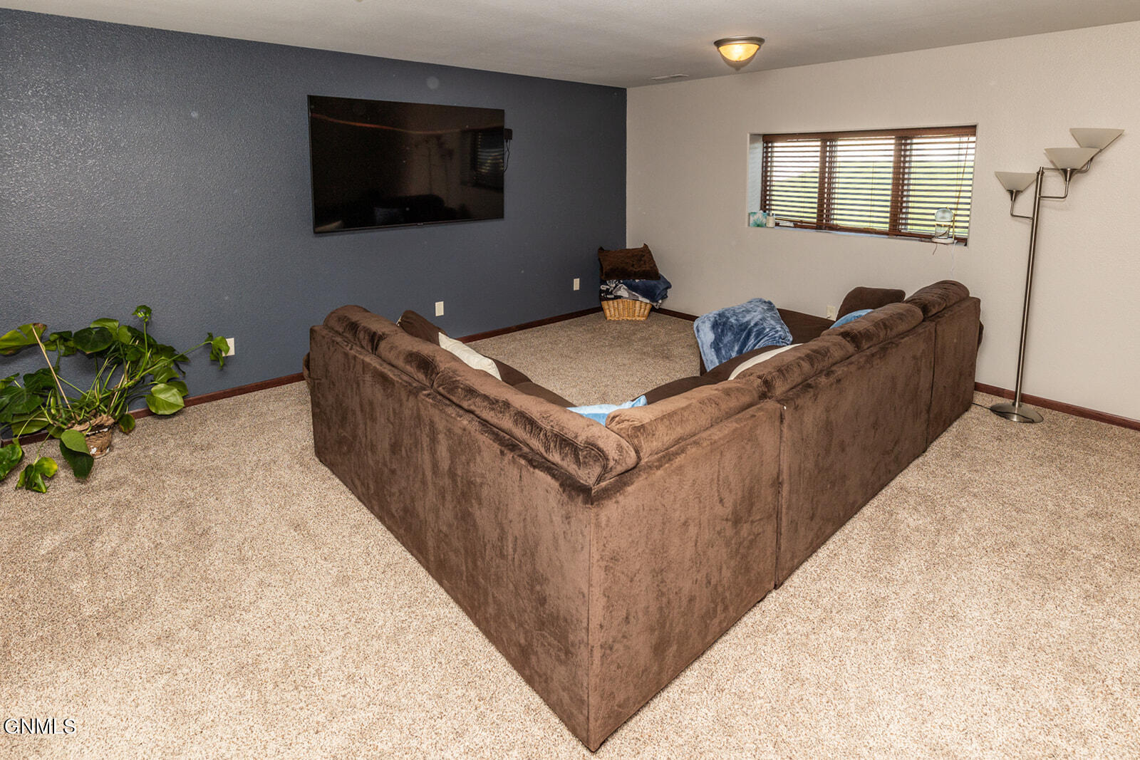 property viewer photo 21