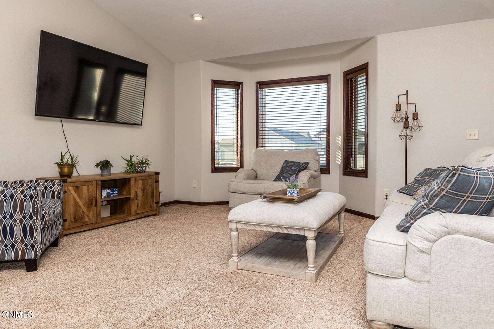 property viewer photo 5