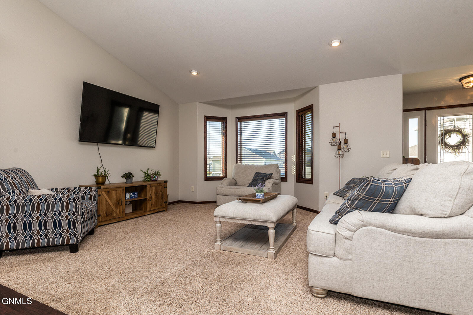 property viewer photo 6