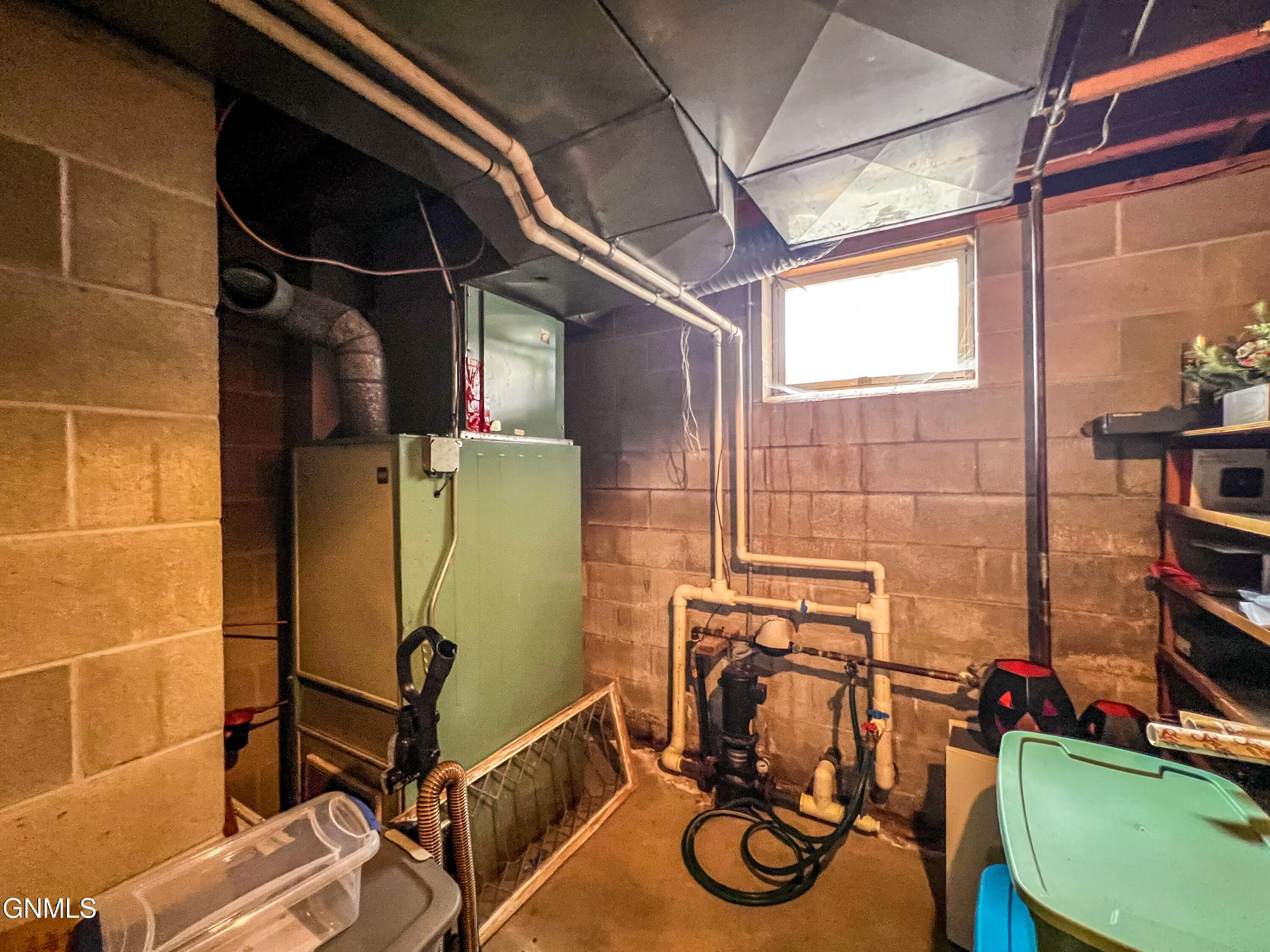 main property photo 45