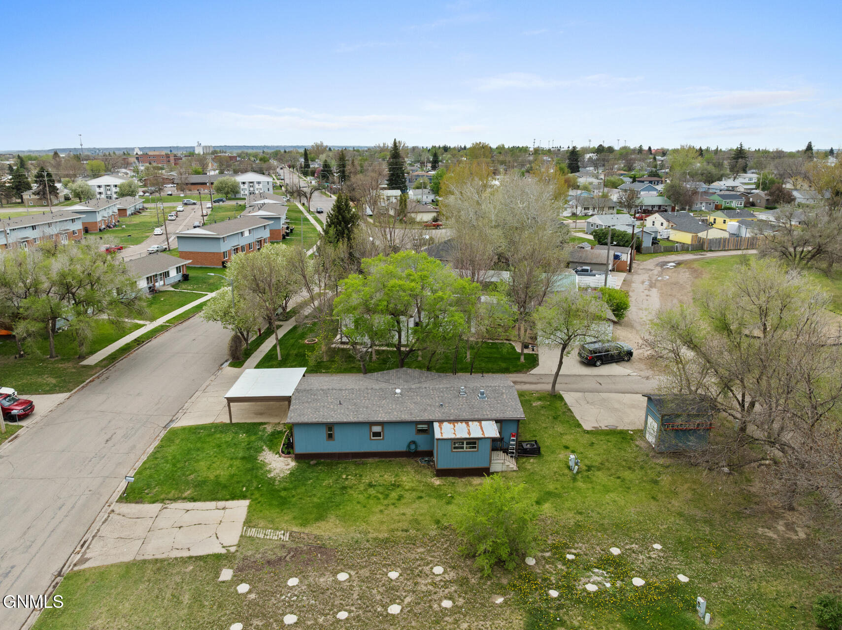 main property photo 4