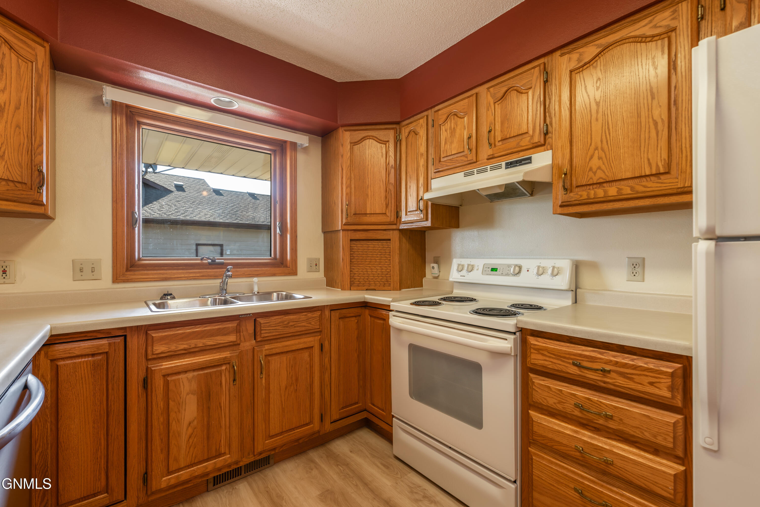 property viewer photo 12