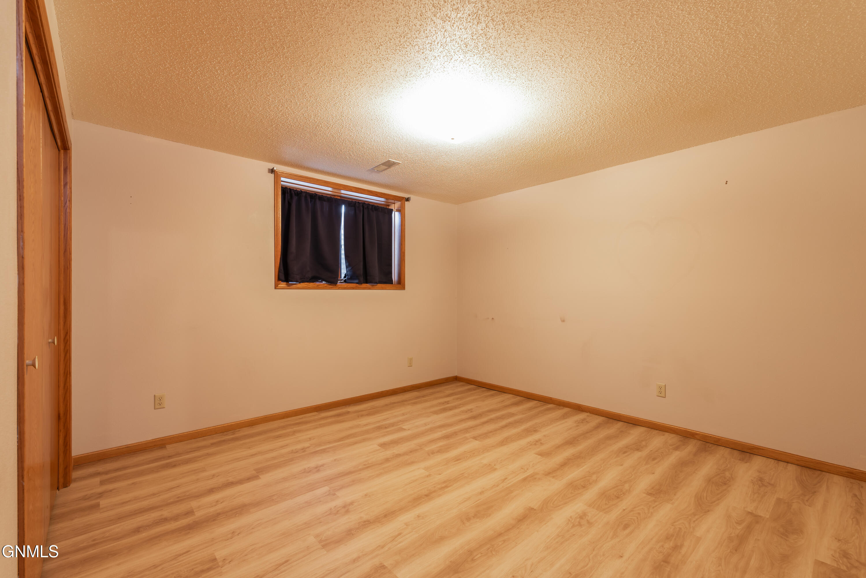property viewer photo 21