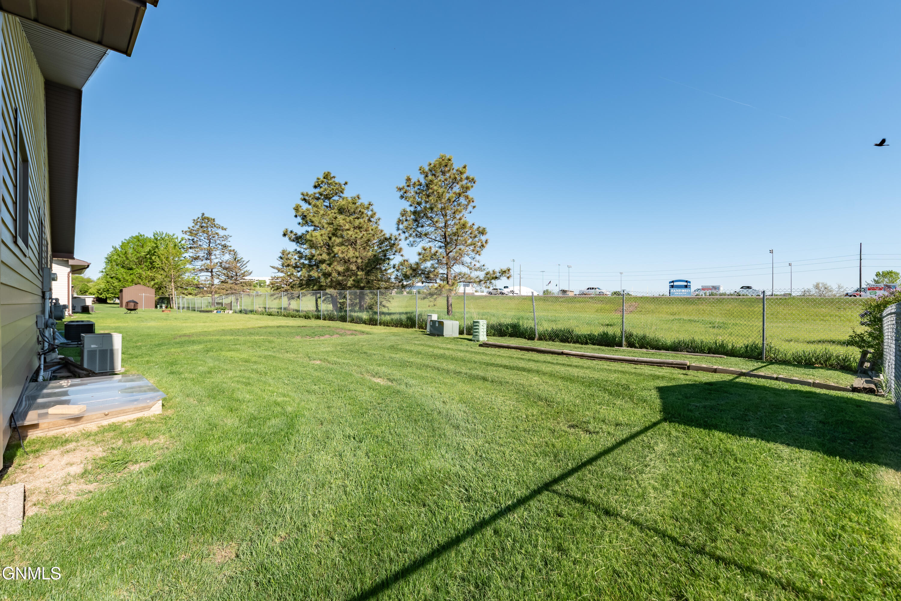 property viewer photo 28