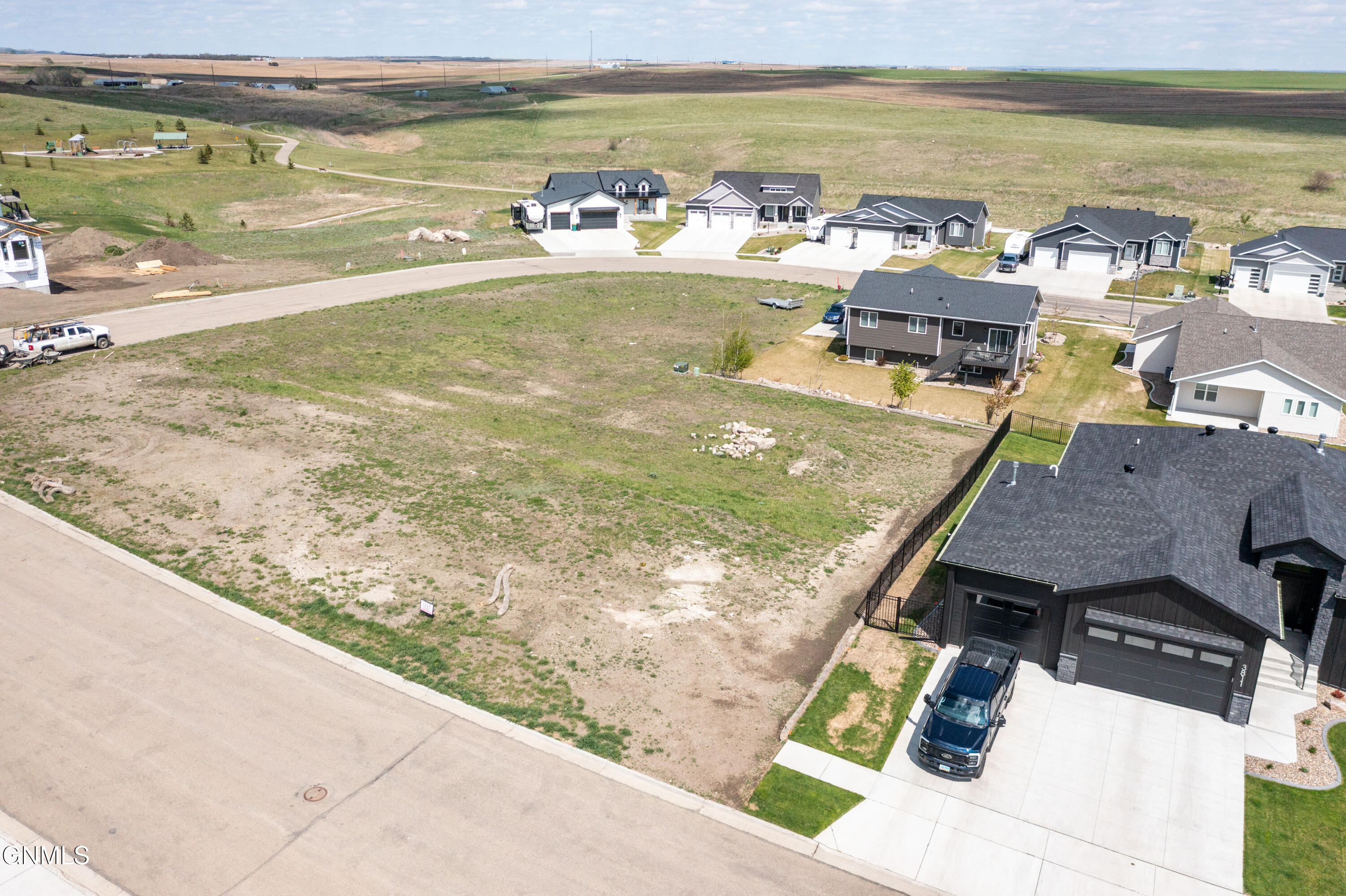main property photo 3