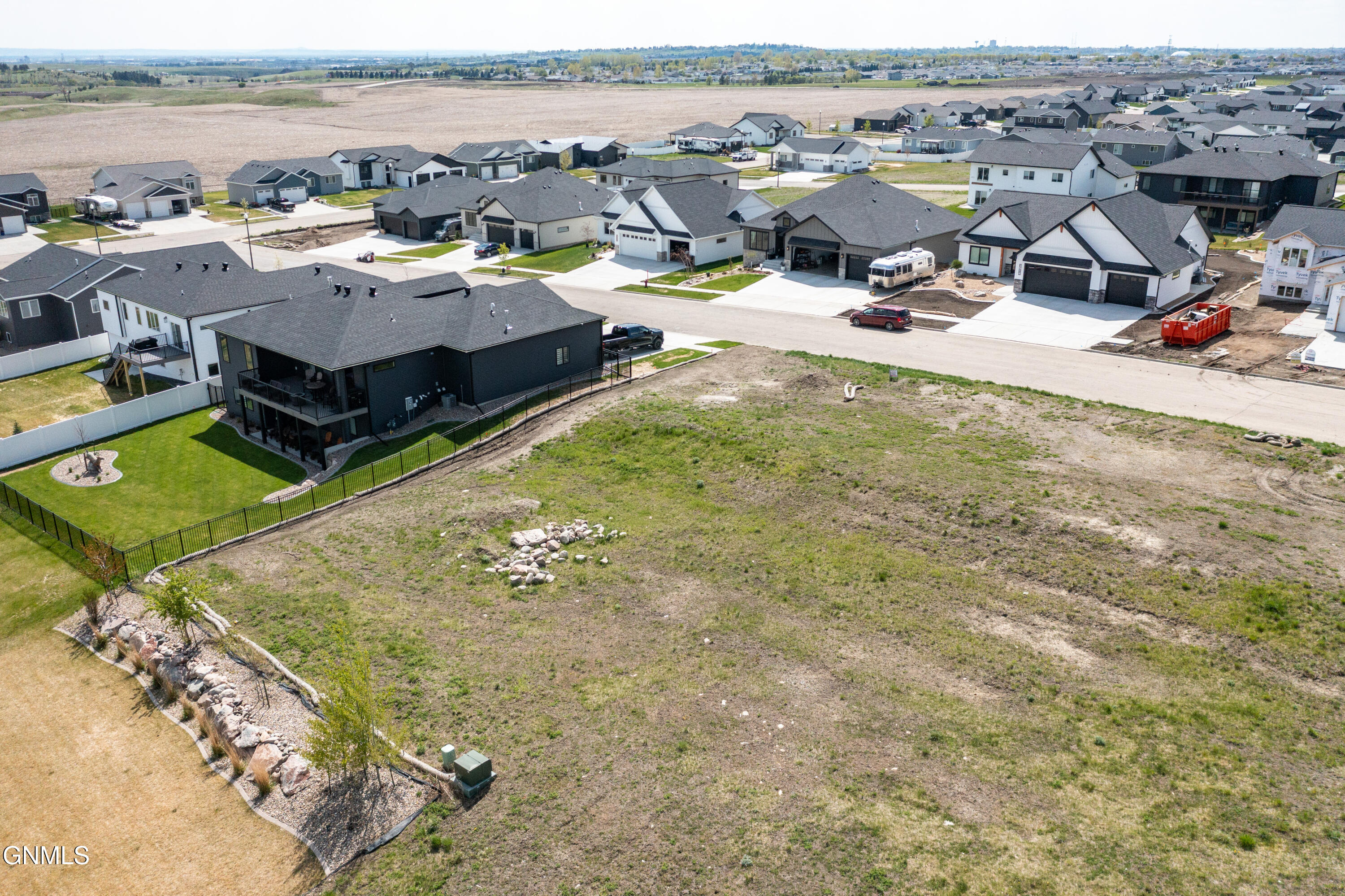 main property photo 4