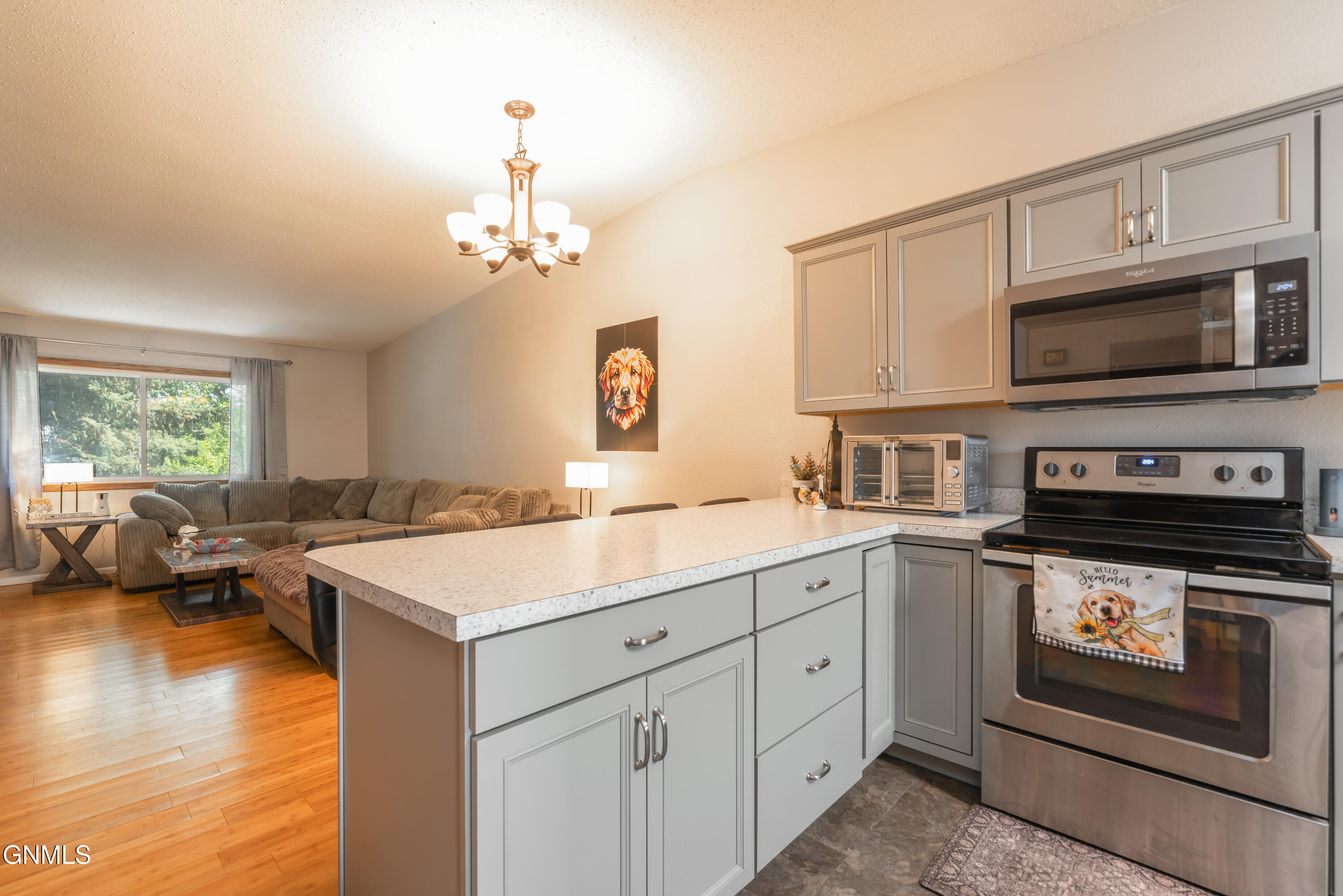 property viewer photo 4