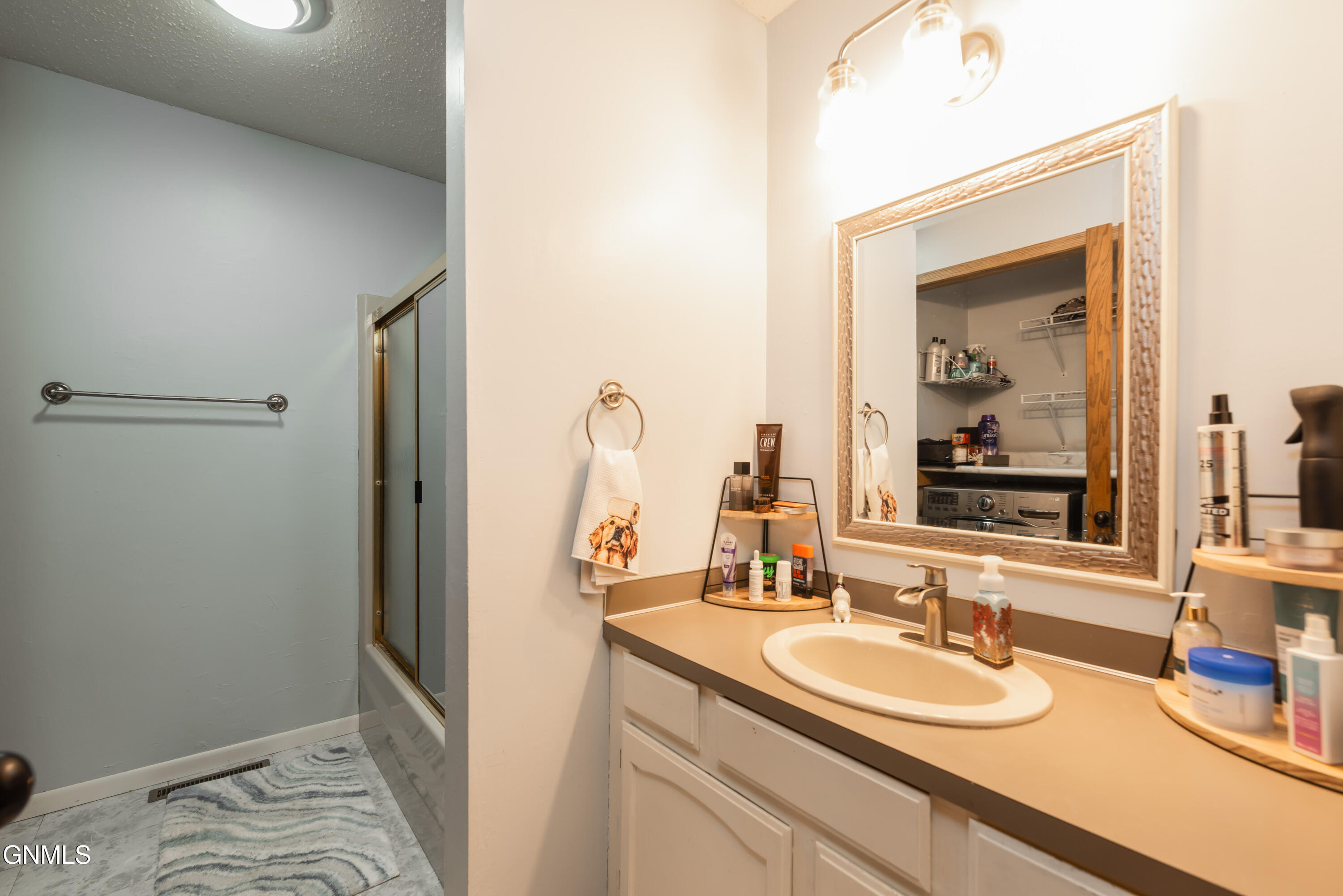 property viewer photo 8