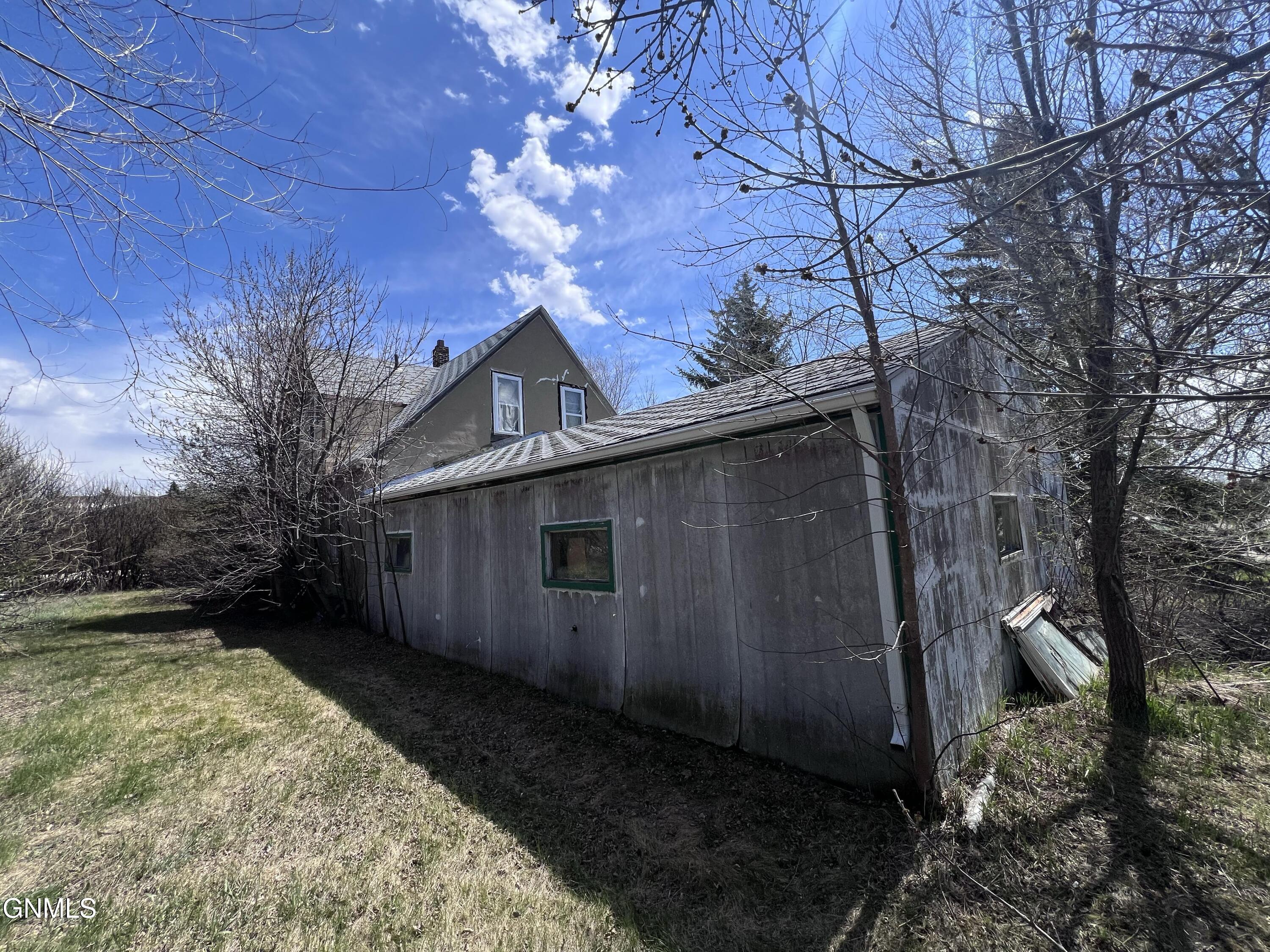 property viewer photo 3