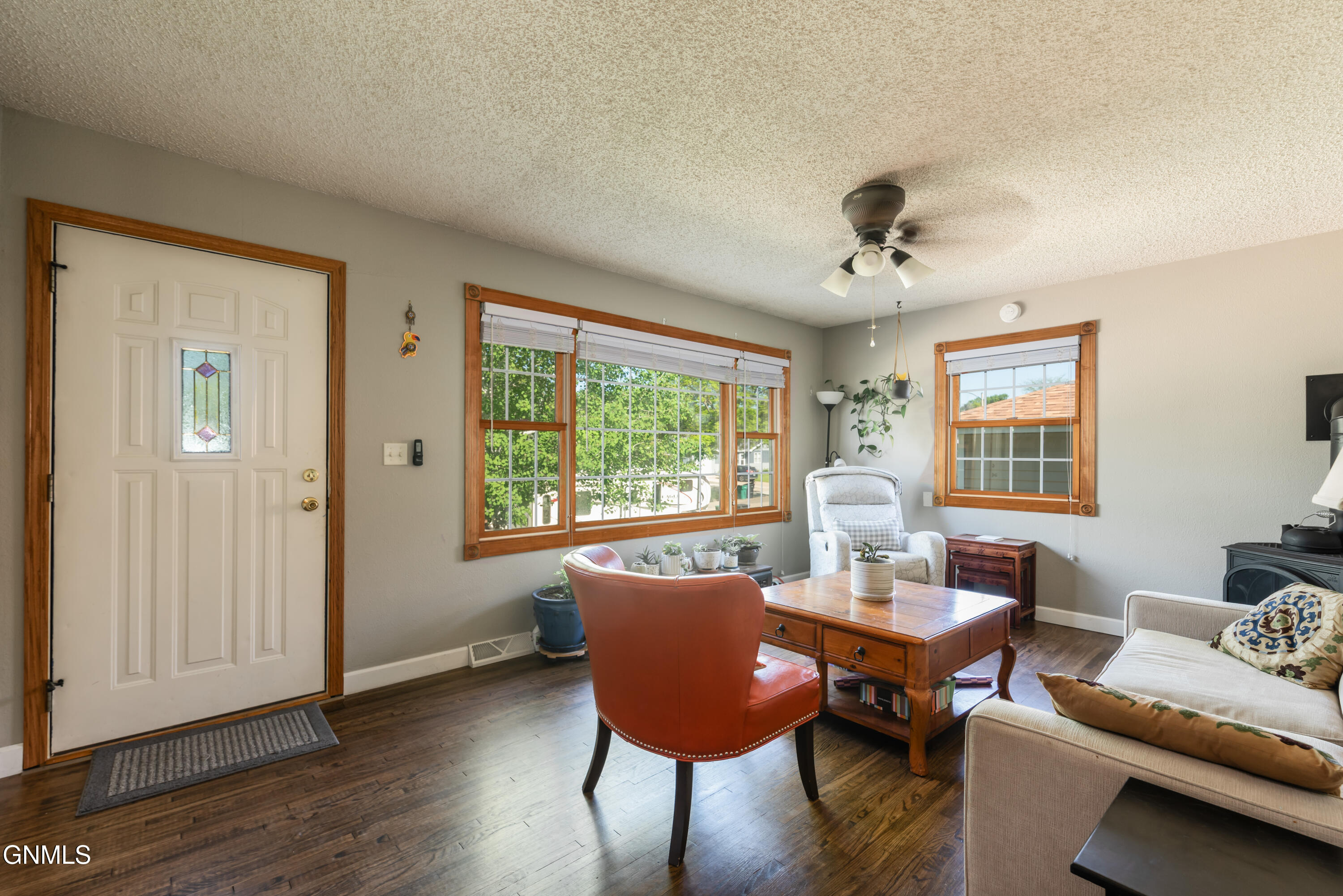 property viewer photo 1
