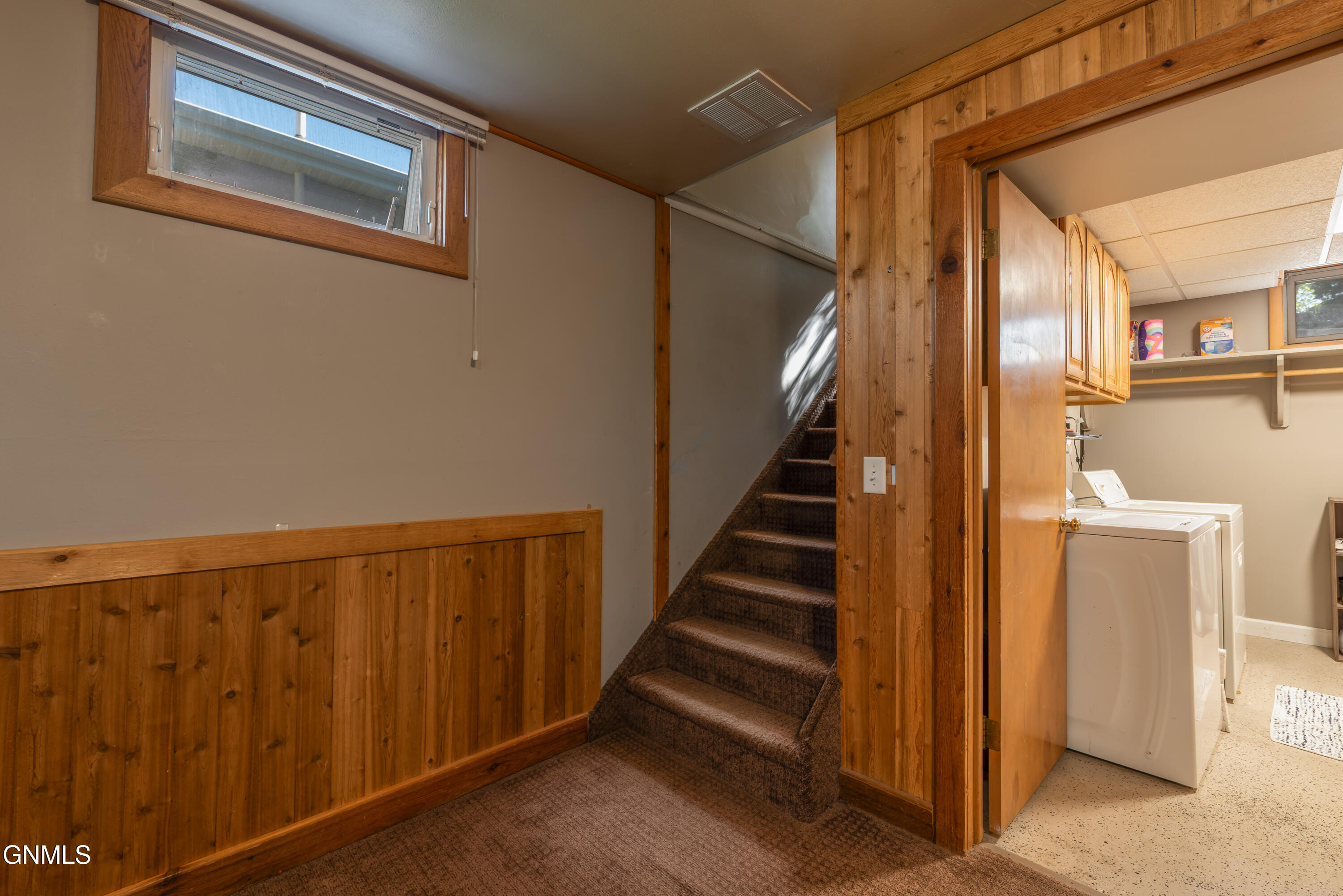 property viewer photo 15