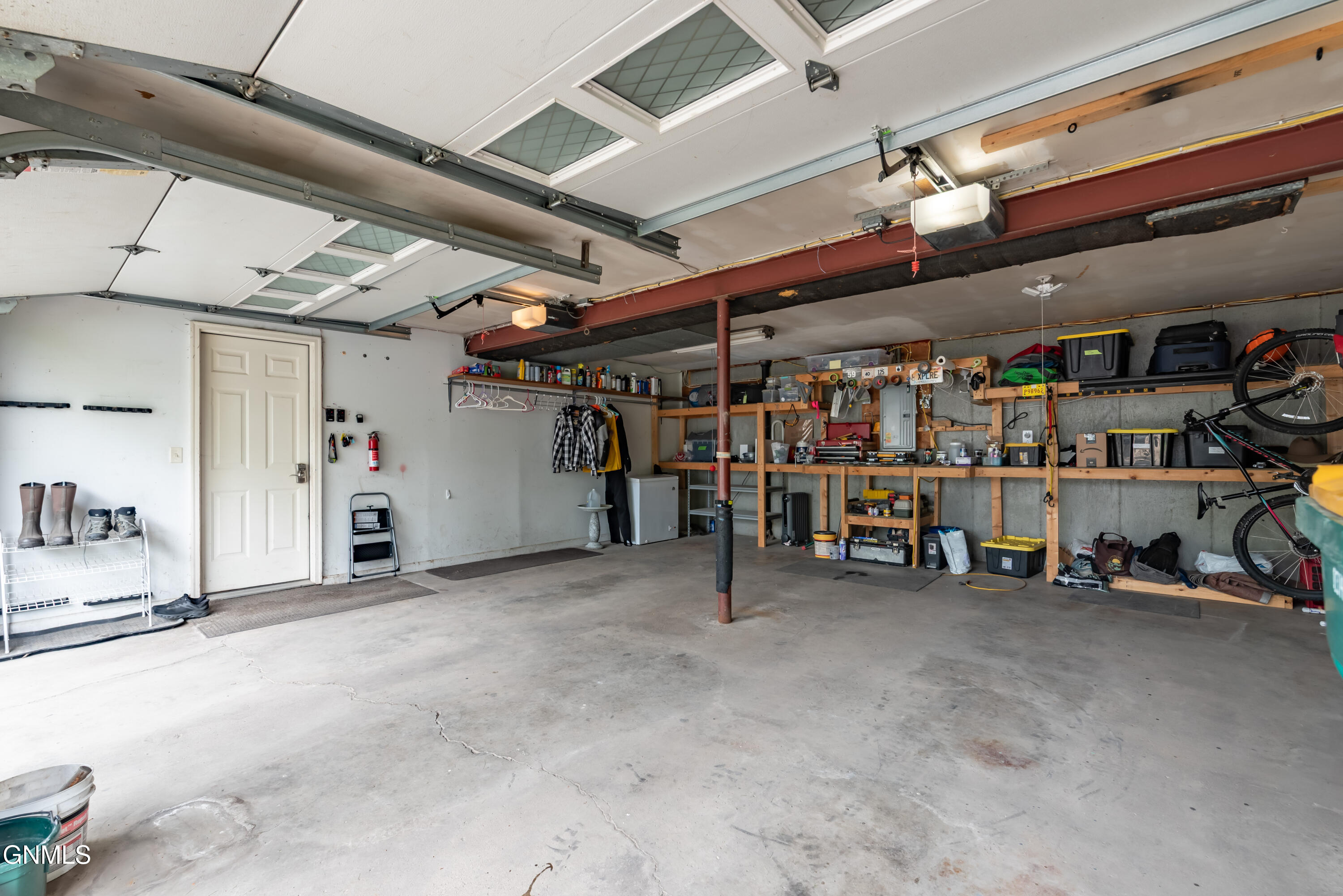 property viewer photo 16